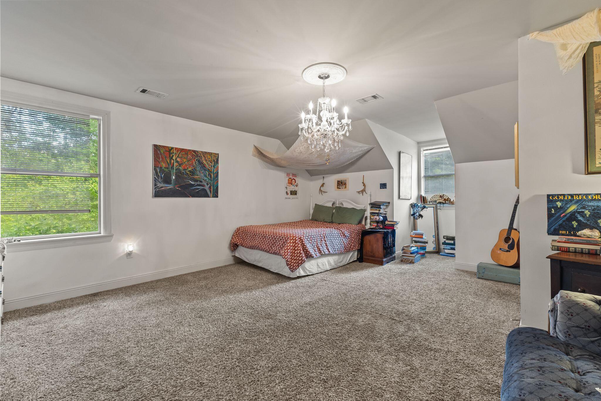 12 Summertree Pl