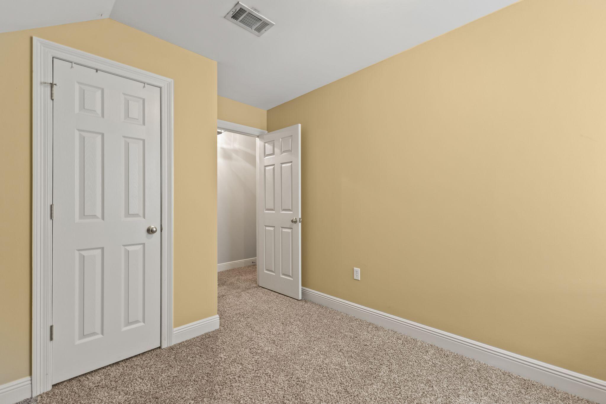 12 Summertree Pl