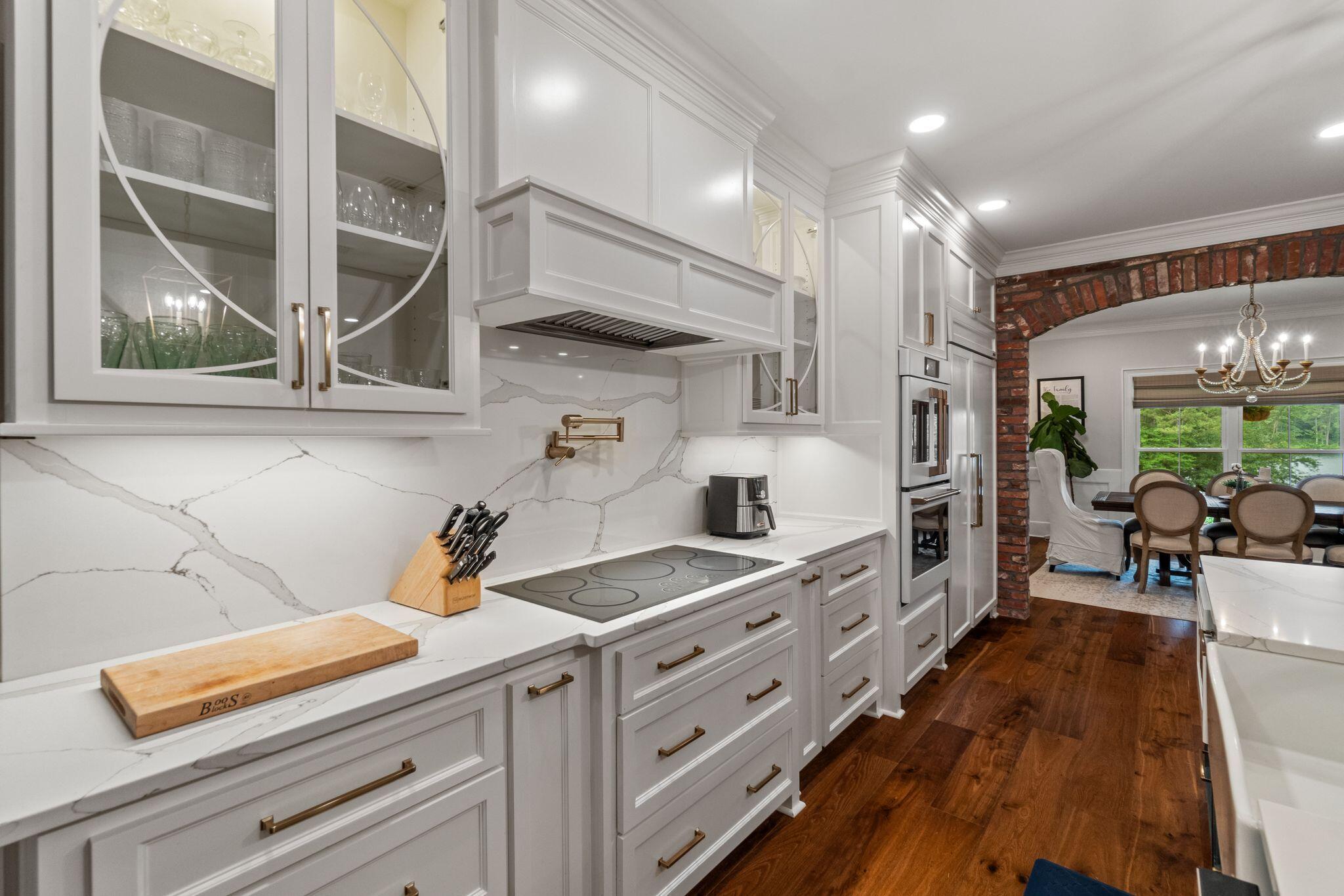 81 Redfern Trail