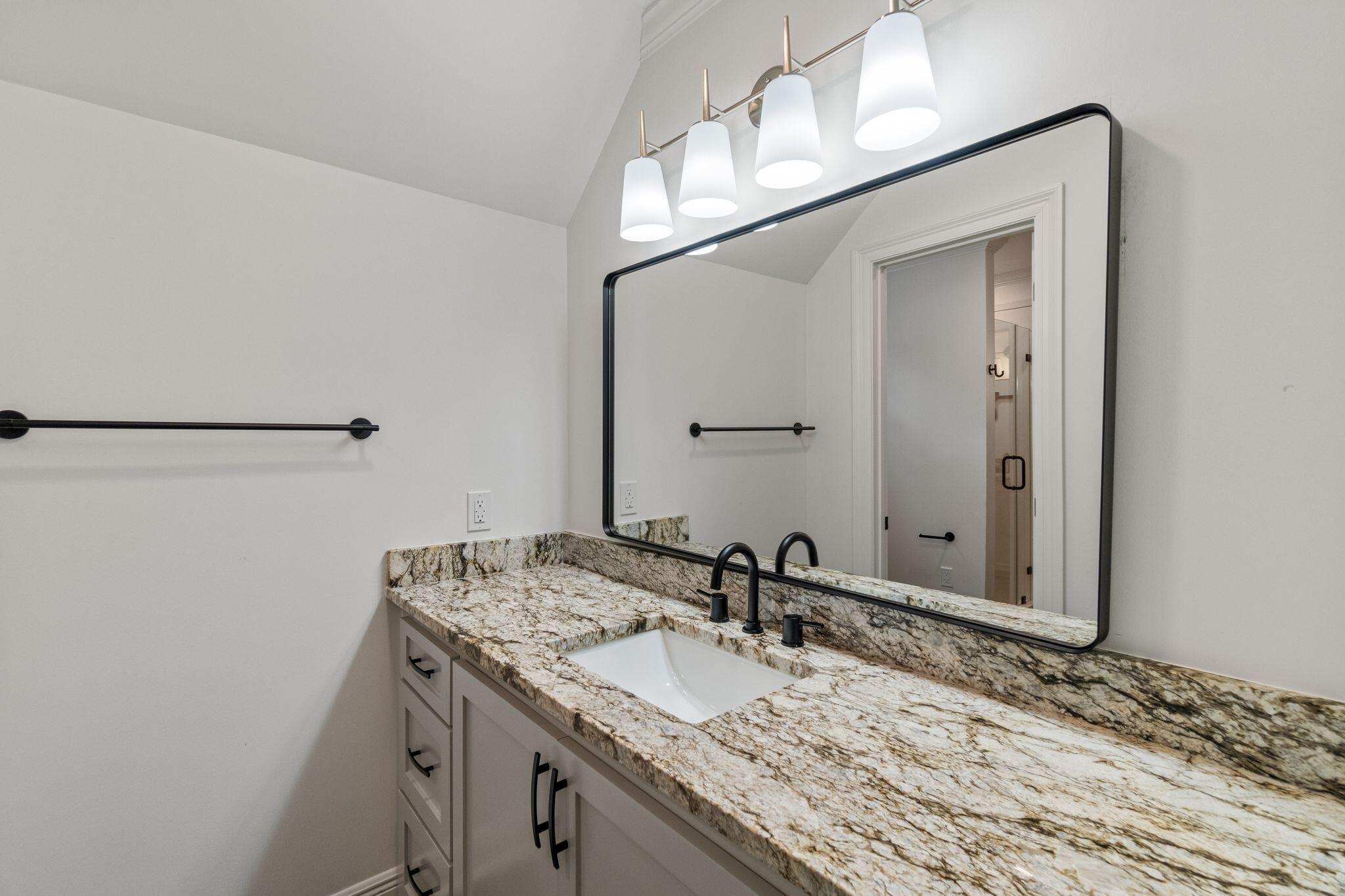 81 Redfern Trail