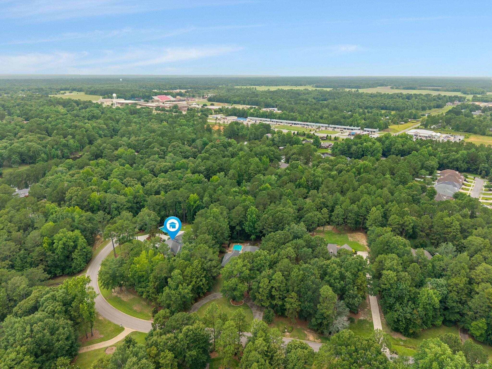 81 Redfern Trail