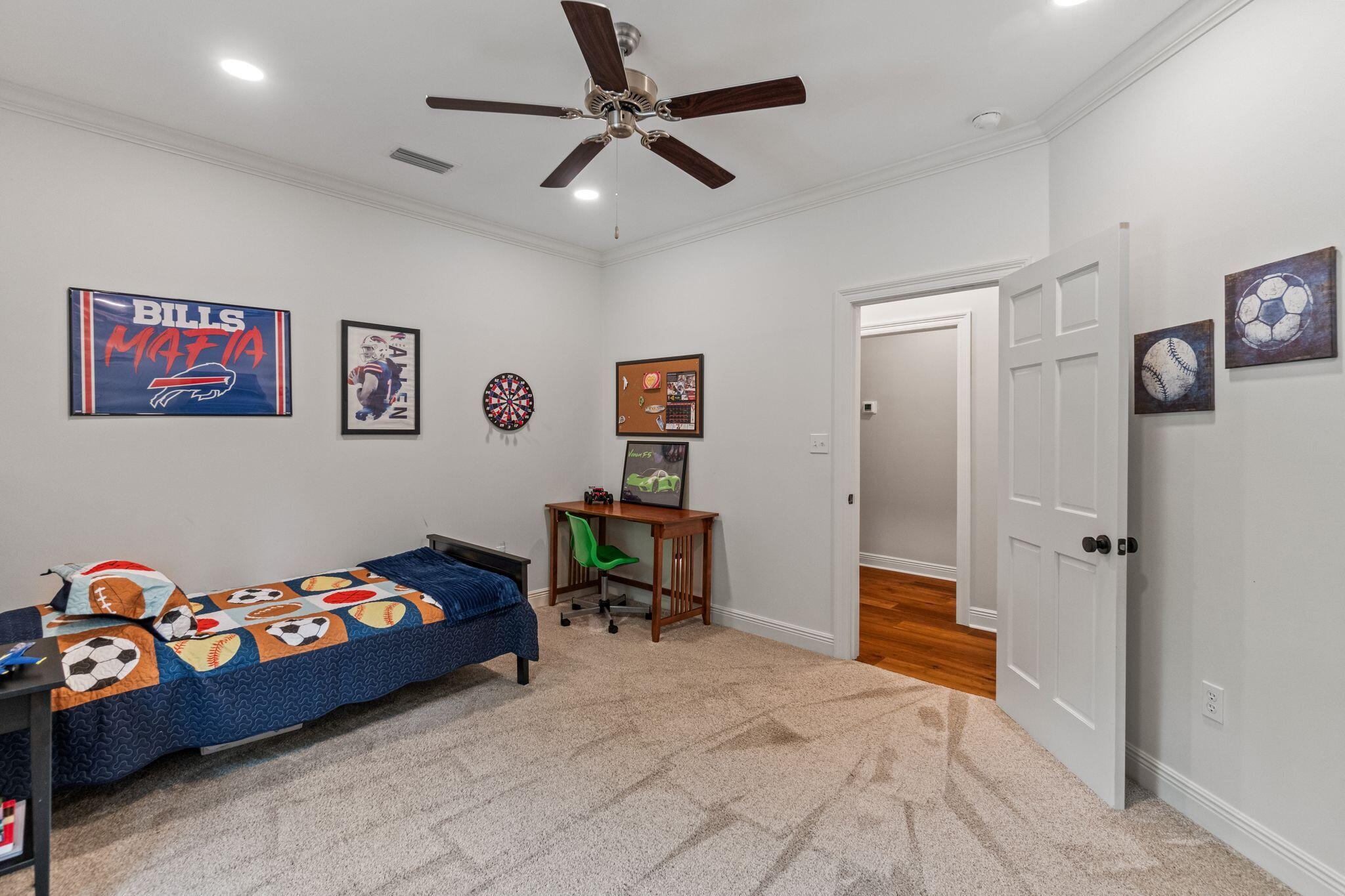 81 Redfern Trail
