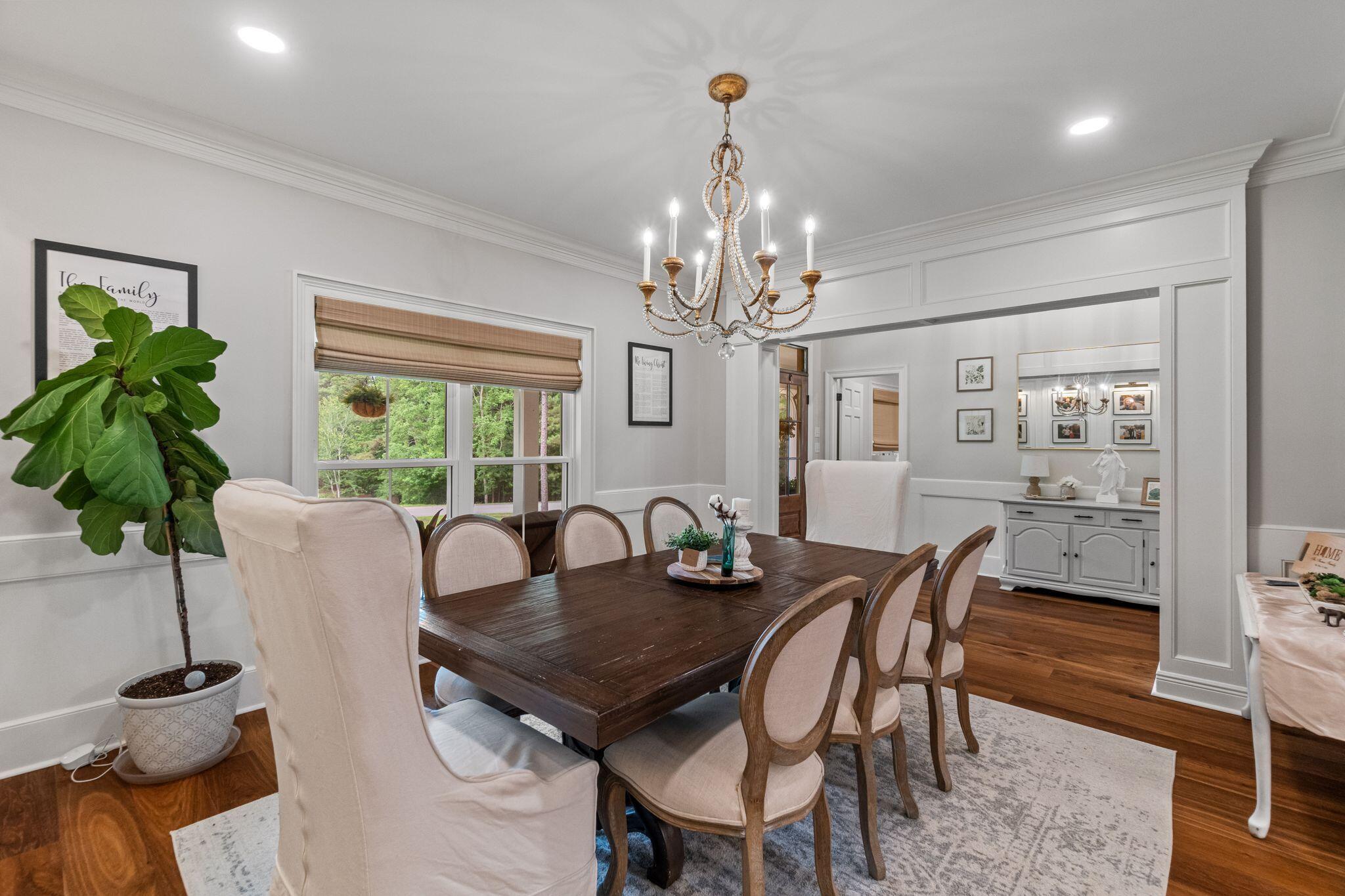 81 Redfern Trail
