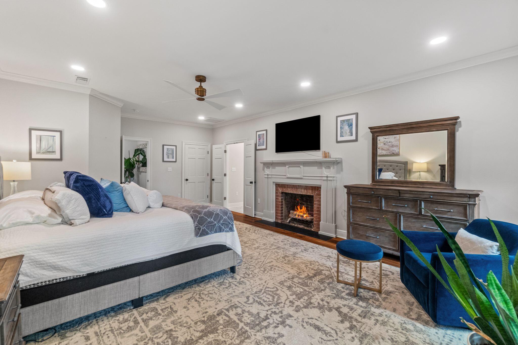 81 Redfern Trail