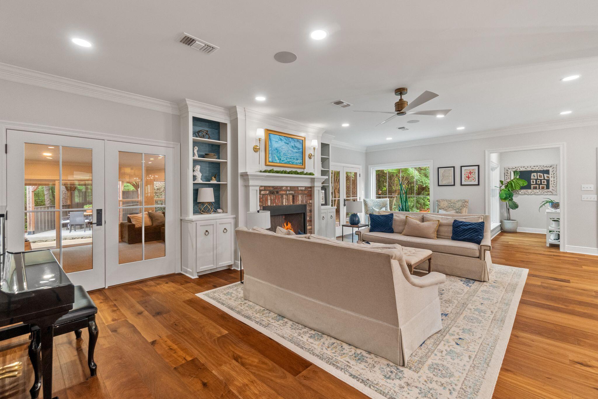 81 Redfern Trail