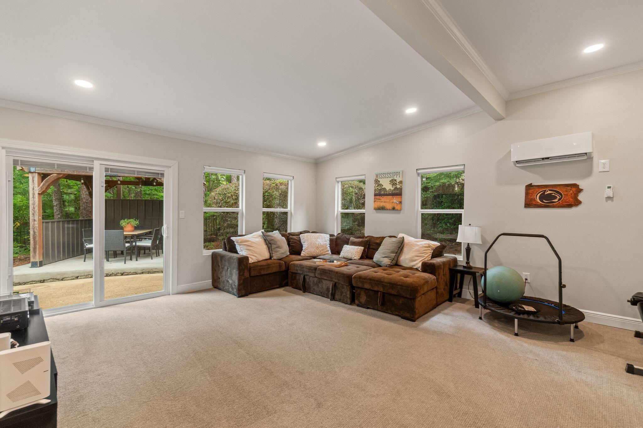 81 Redfern Trail
