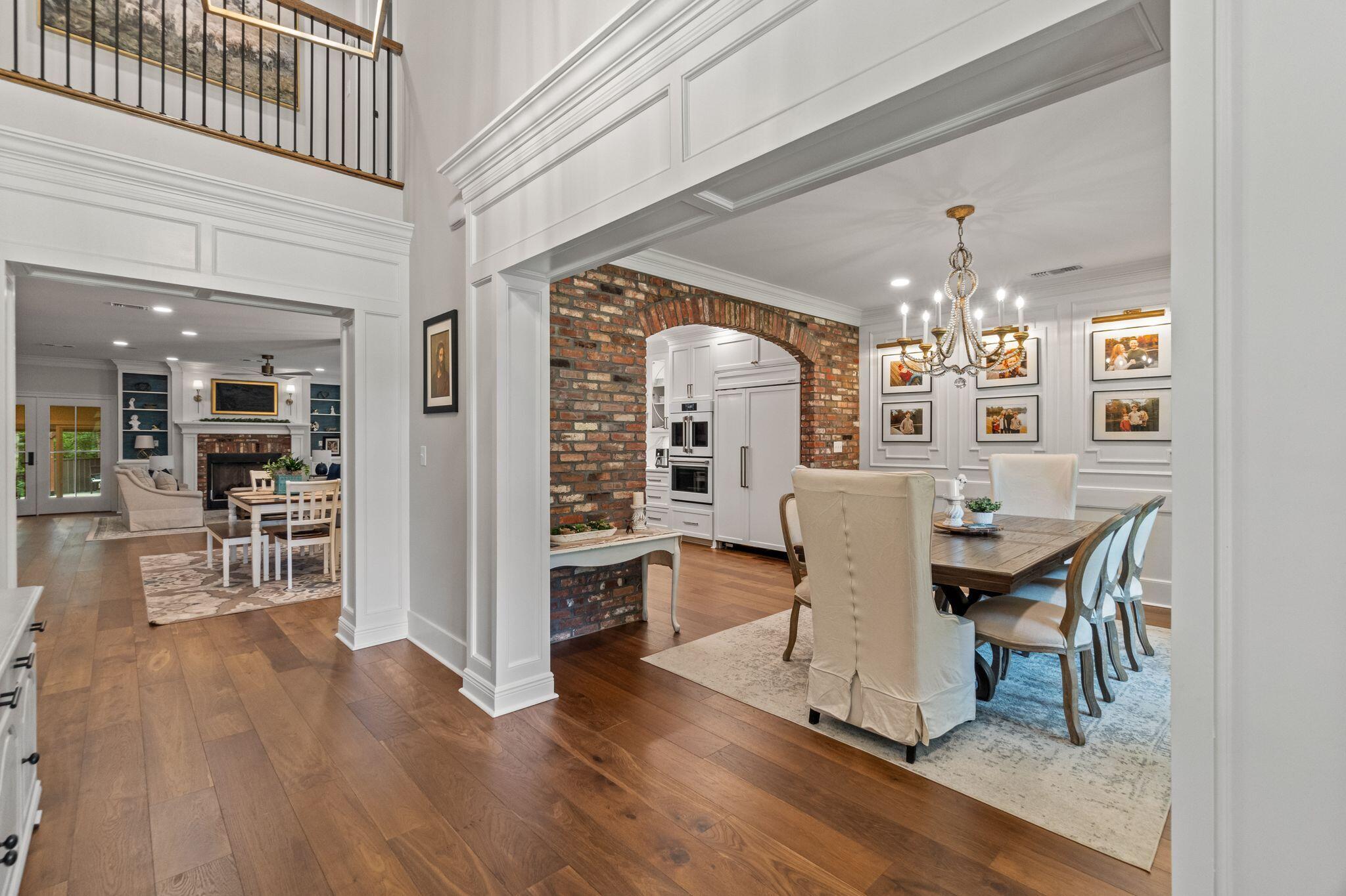 81 Redfern Trail