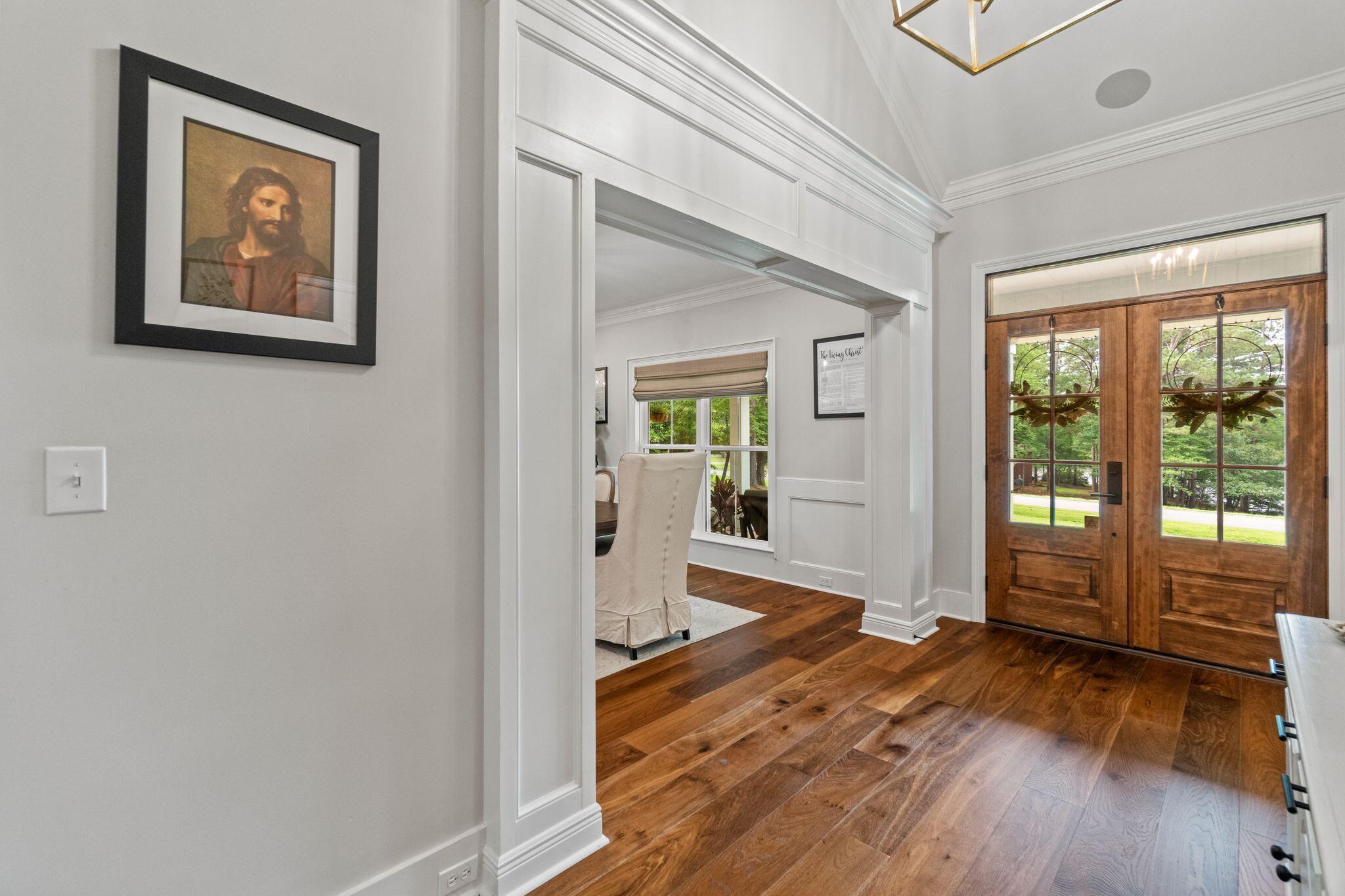 81 Redfern Trail