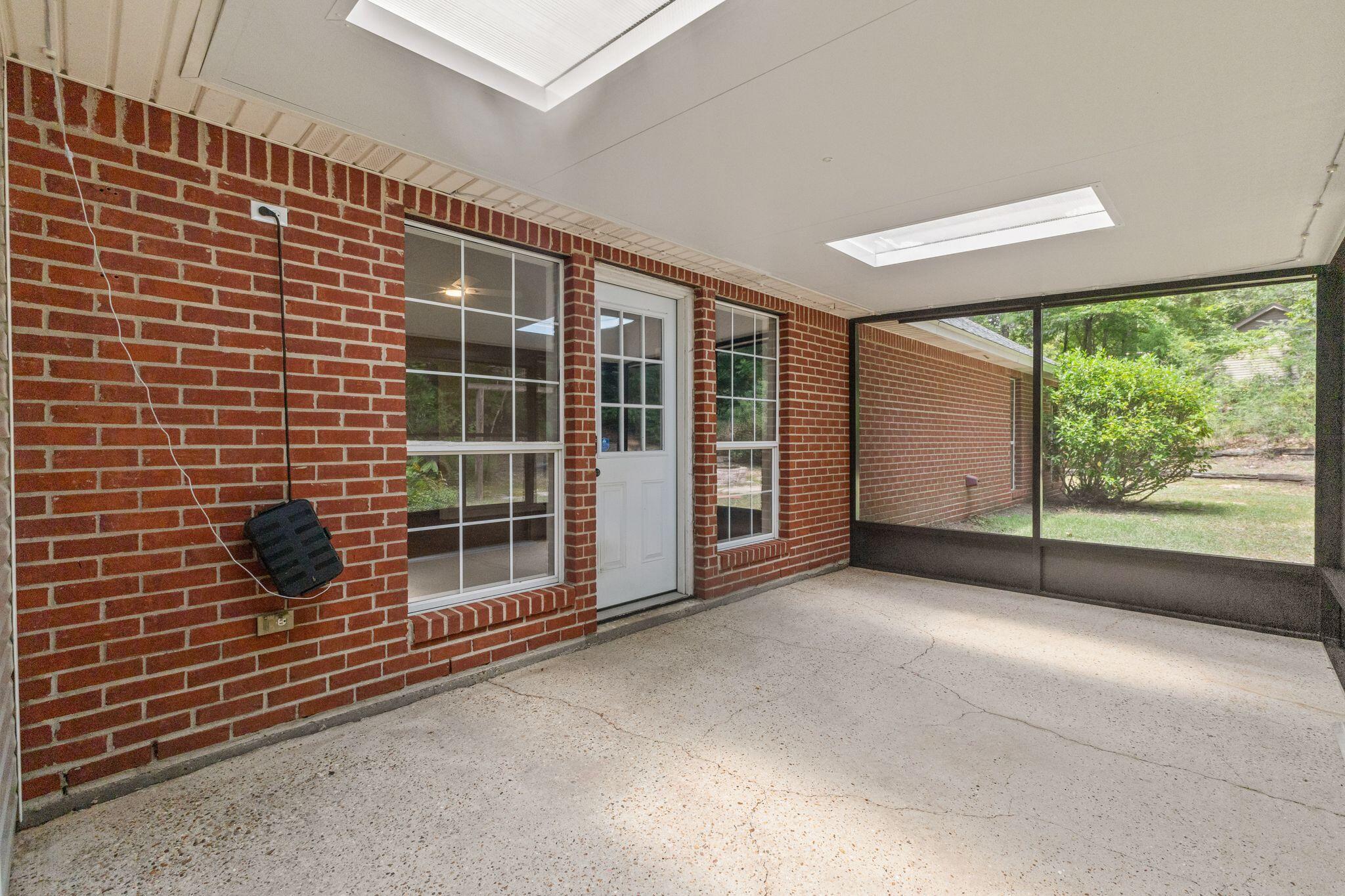 35 Bedford Forrest Ln.