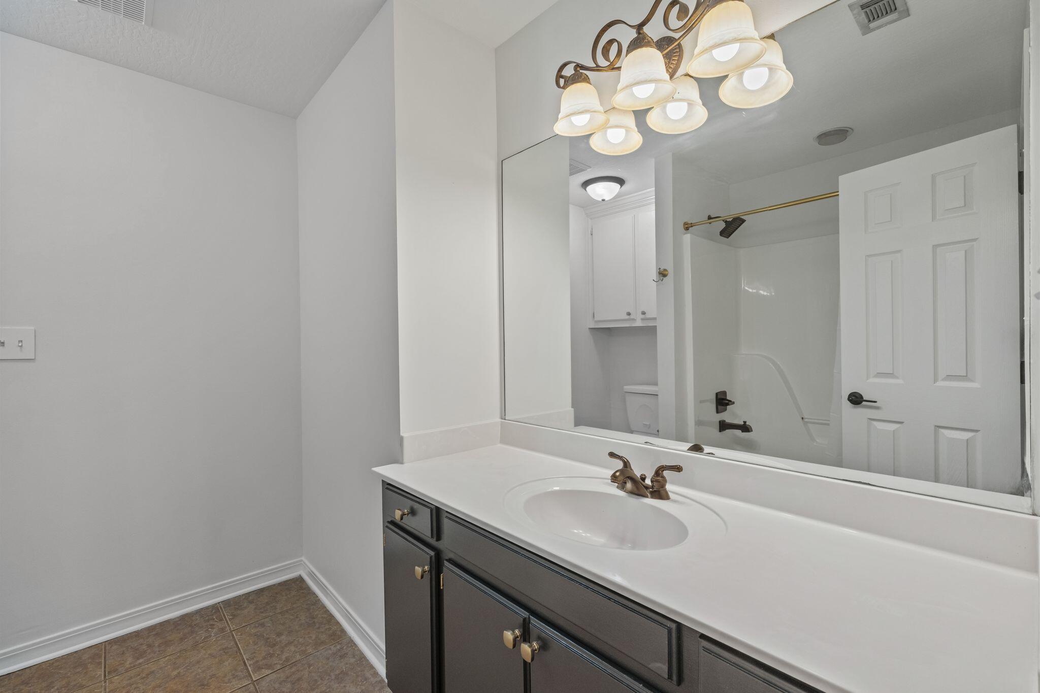 35 Bedford Forrest Ln.