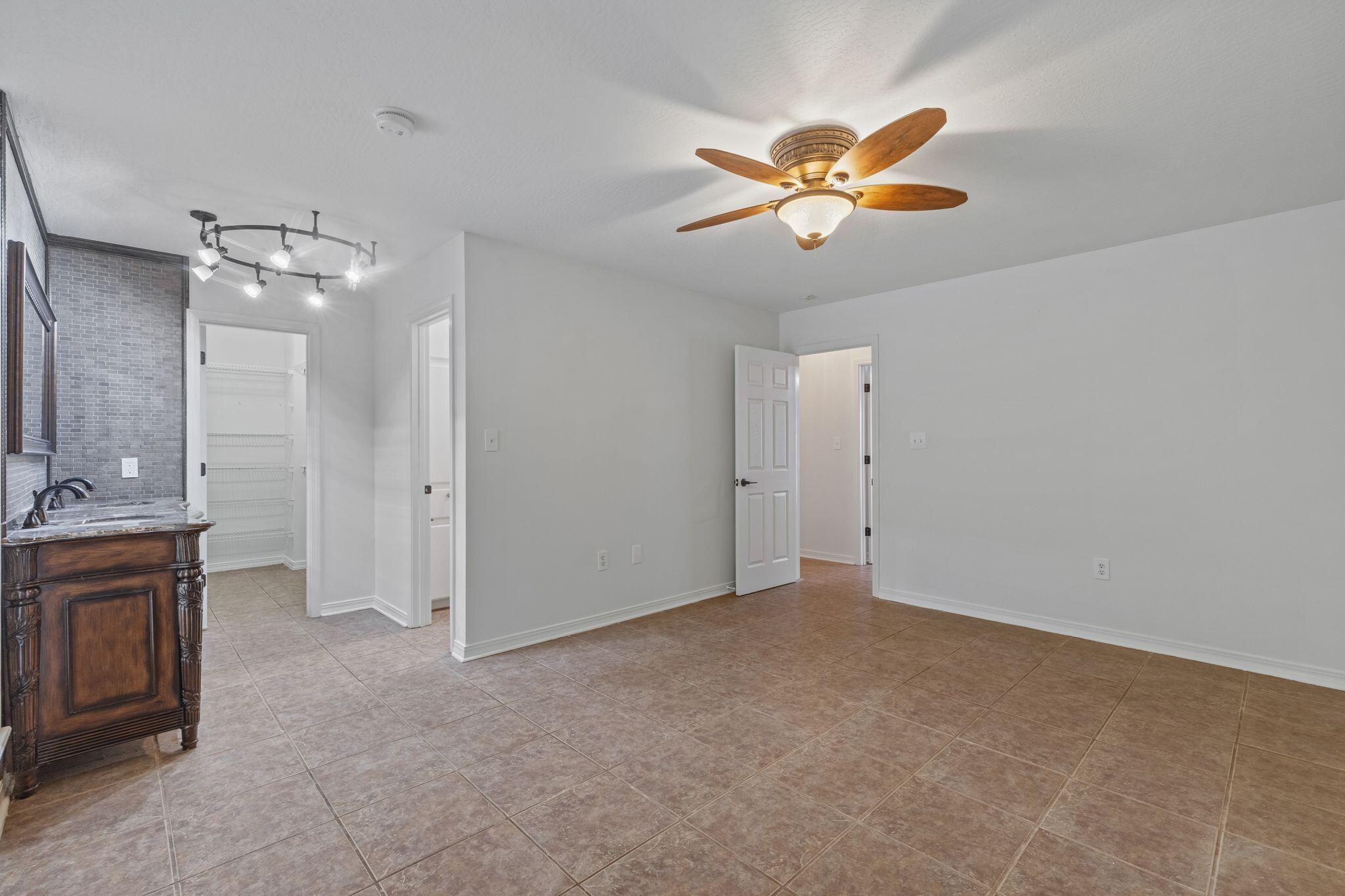 35 Bedford Forrest Ln.