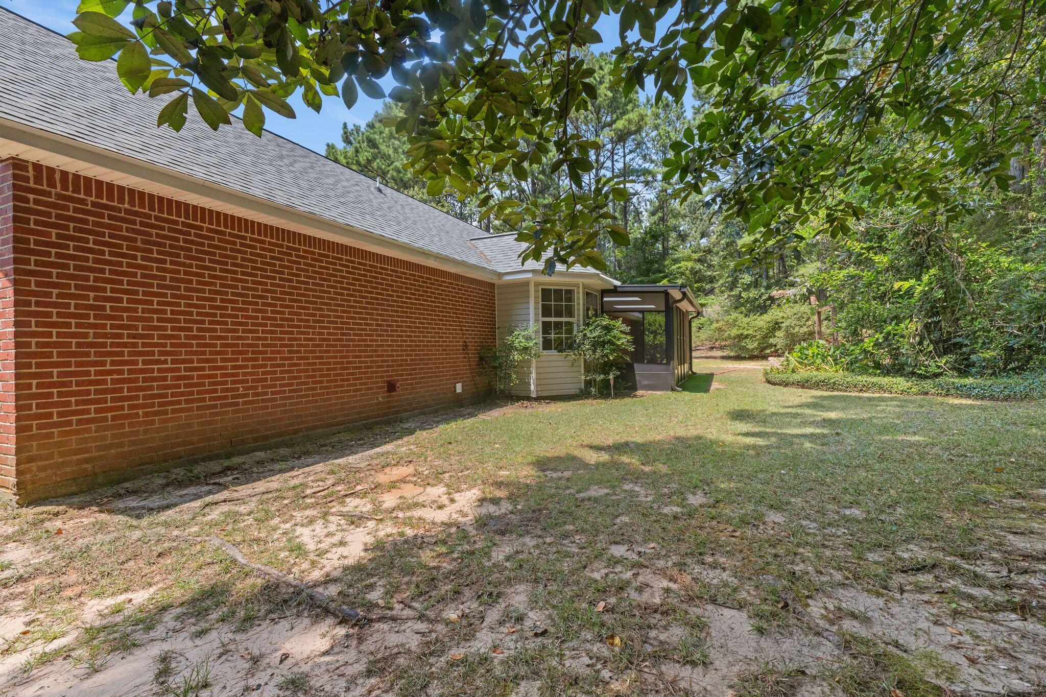 35 Bedford Forrest Ln.