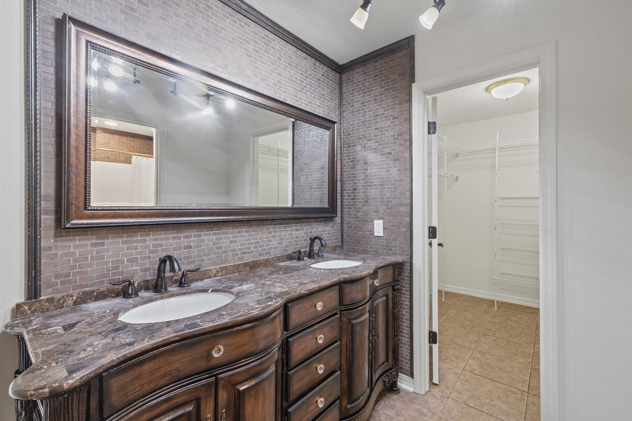35 Bedford Forrest Ln.