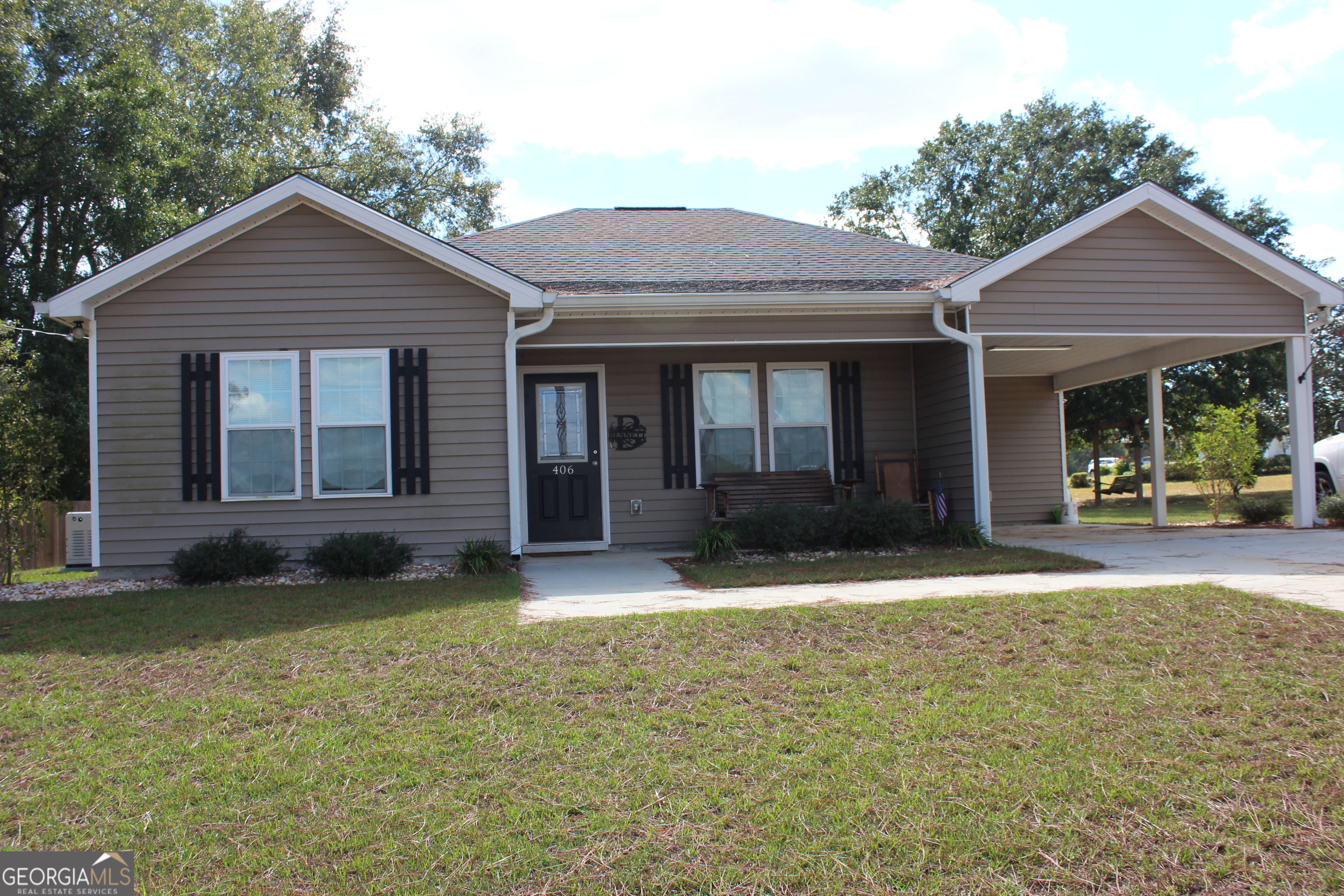 406 Old Brookfield Road E, Tifton