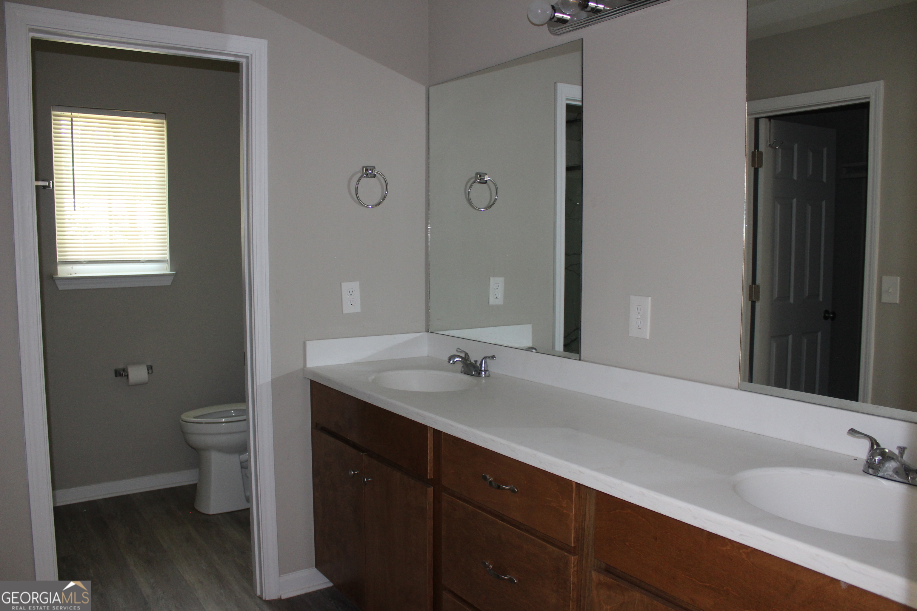 406 Old Brookfield Road E, Tifton