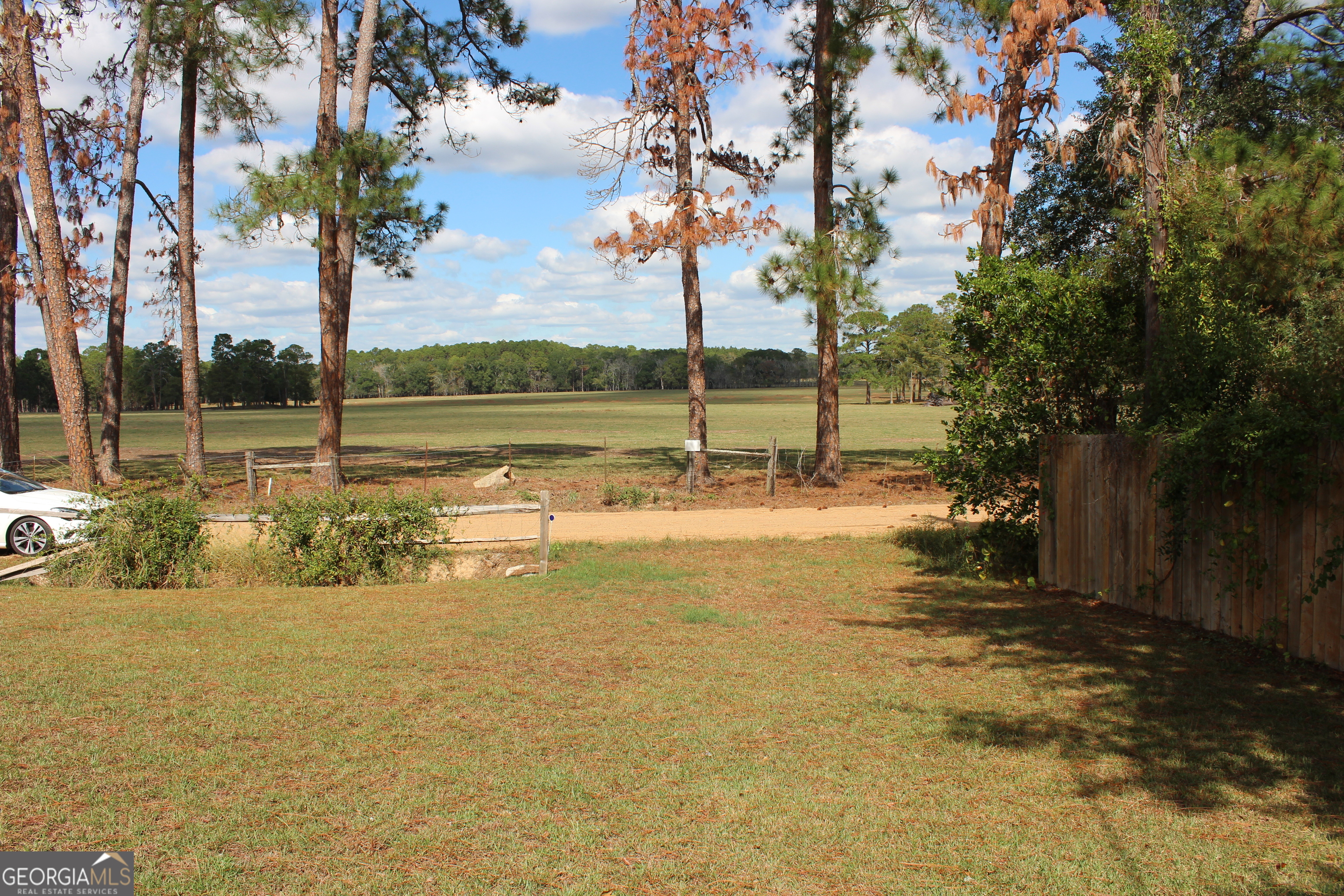 406 Old Brookfield Road E, Tifton