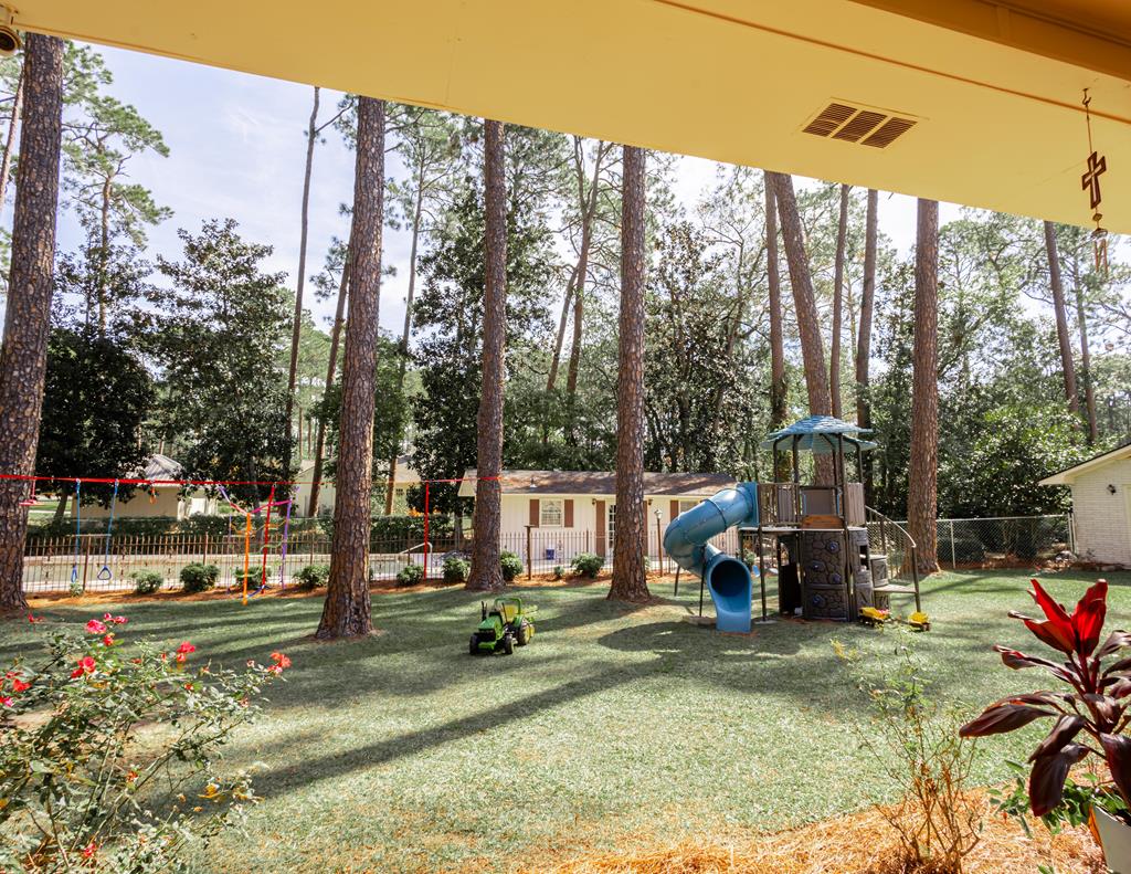 2021 N Emory Drive, Tifton