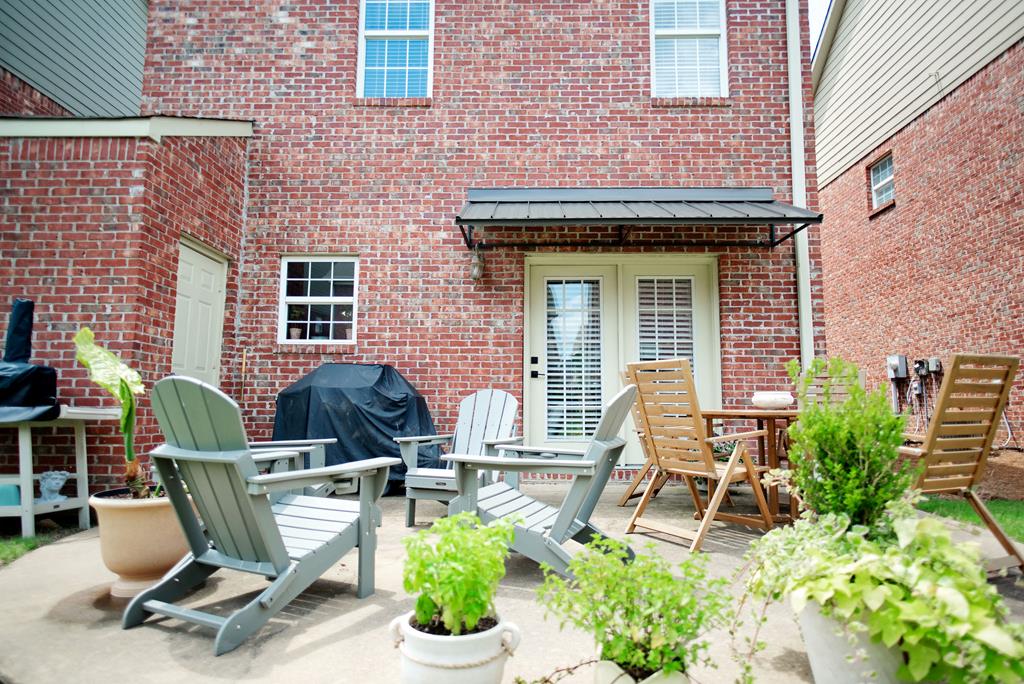215 Private Road 3049