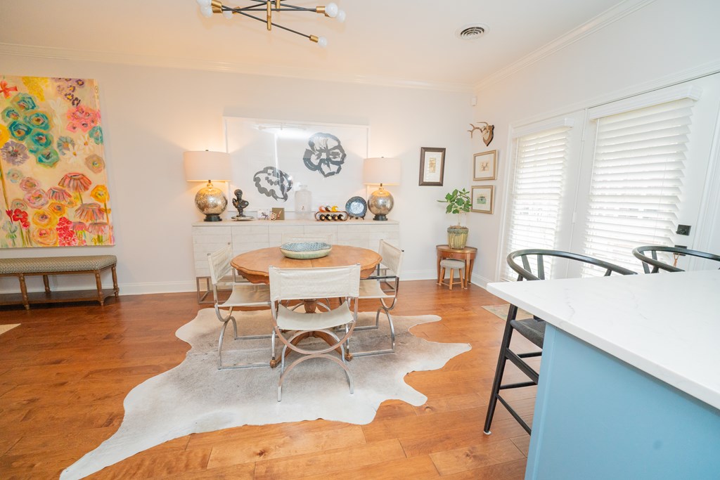 215 Private Road 3049