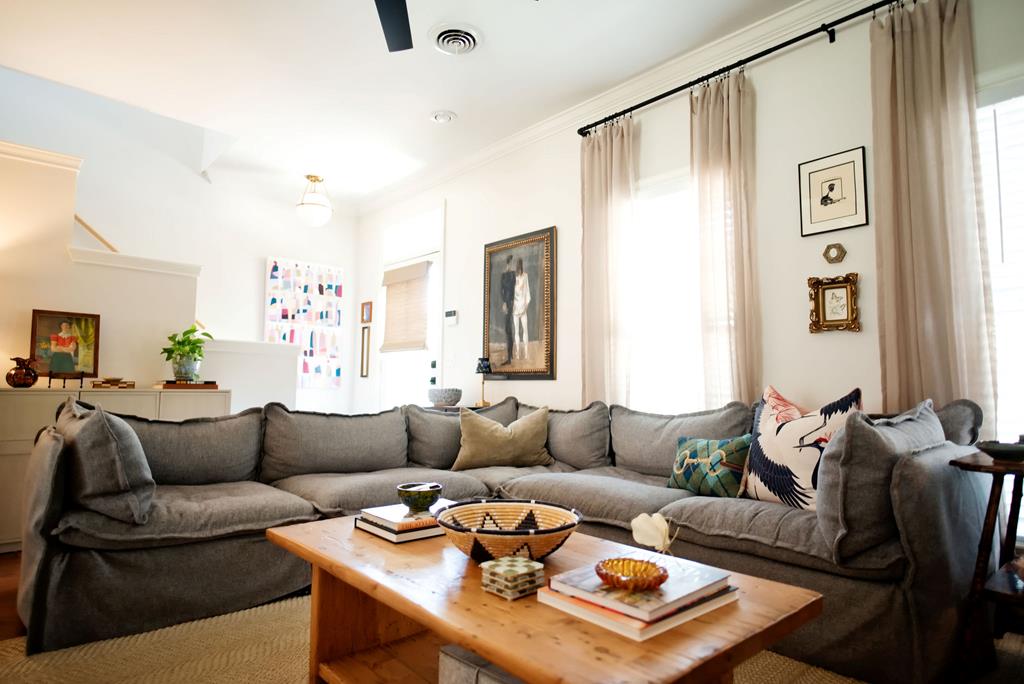 215 Private Road 3049