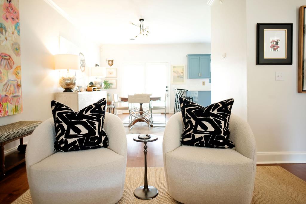215 Private Road 3049