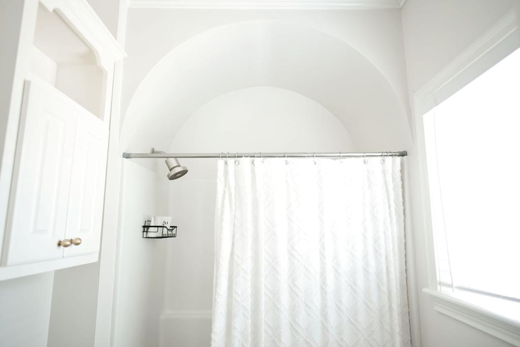 215 Private Road 3049