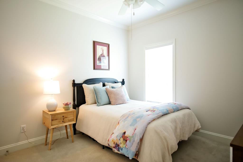 215 Private Road 3049