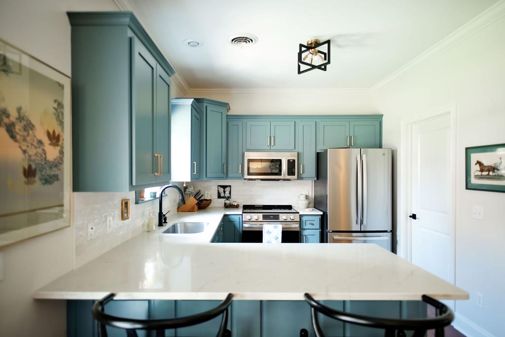 215 Private Road 3049