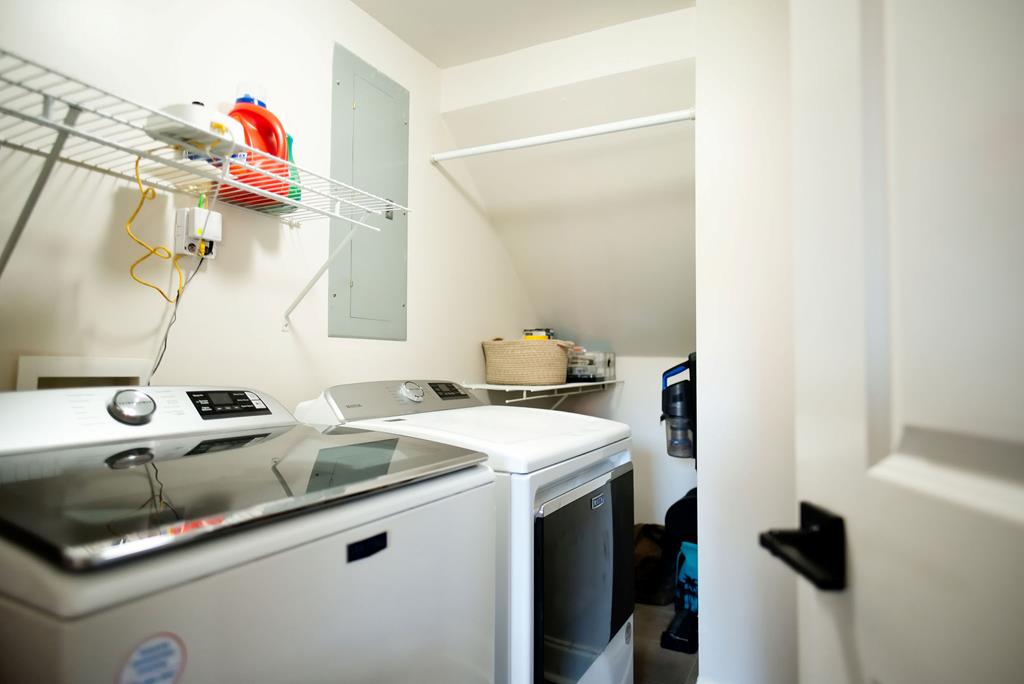 215 Private Road 3049