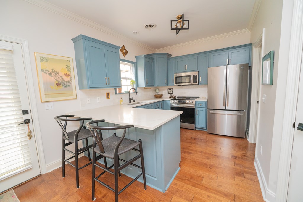 215 Private Road 3049