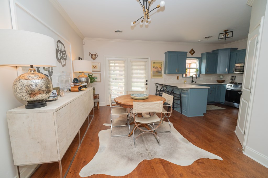 215 Private Road 3049