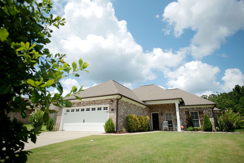2050 Pebble Creek Loop