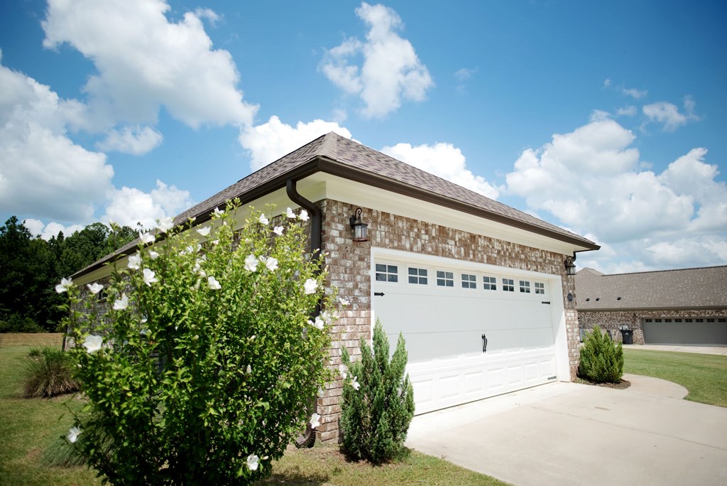 2050 Pebble Creek Loop