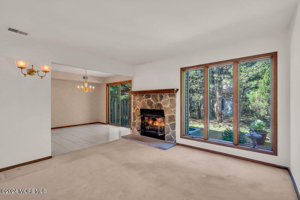 18 White Swan Way