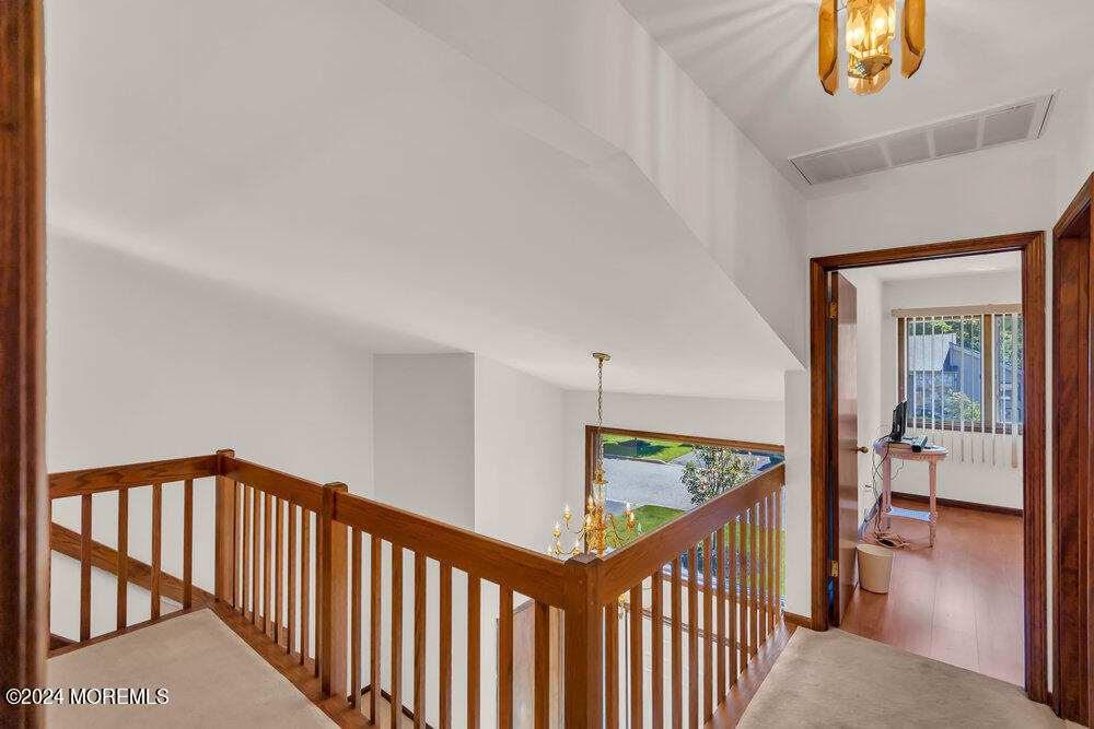 18 White Swan Way