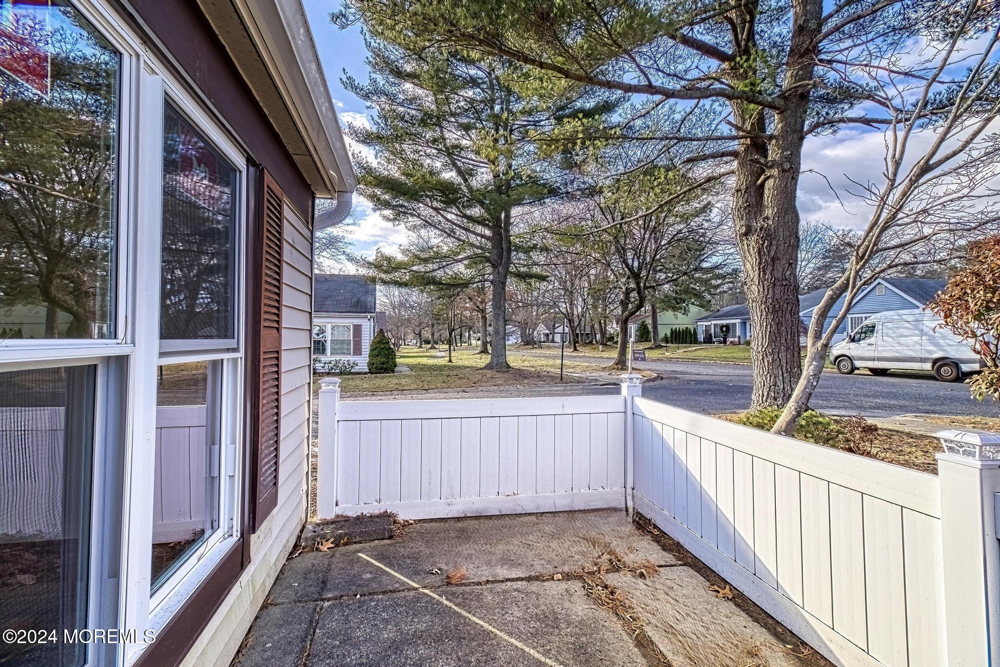 609B Devonshire Lane