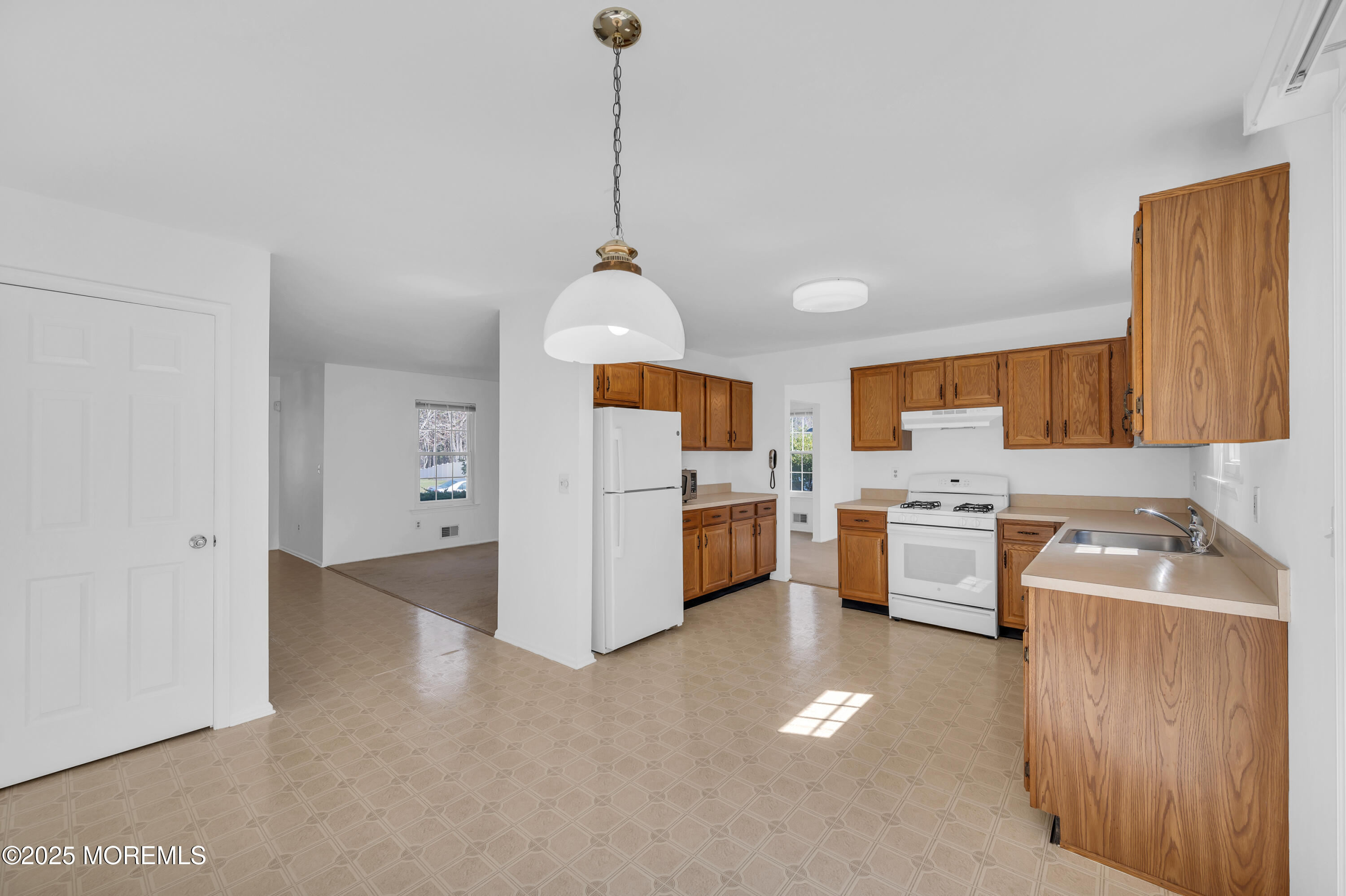 1291 Beauchamps Place