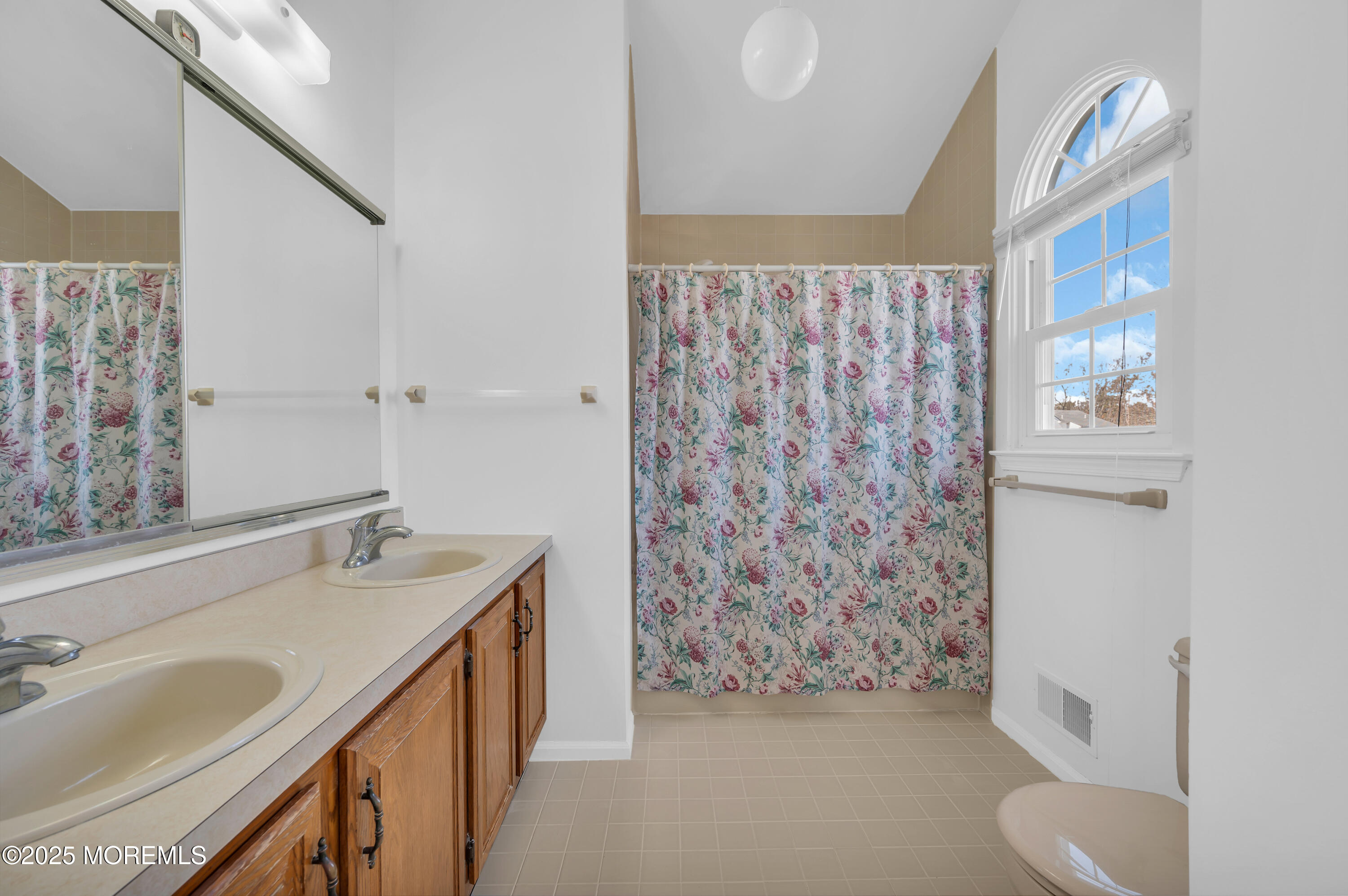 1291 Beauchamps Place