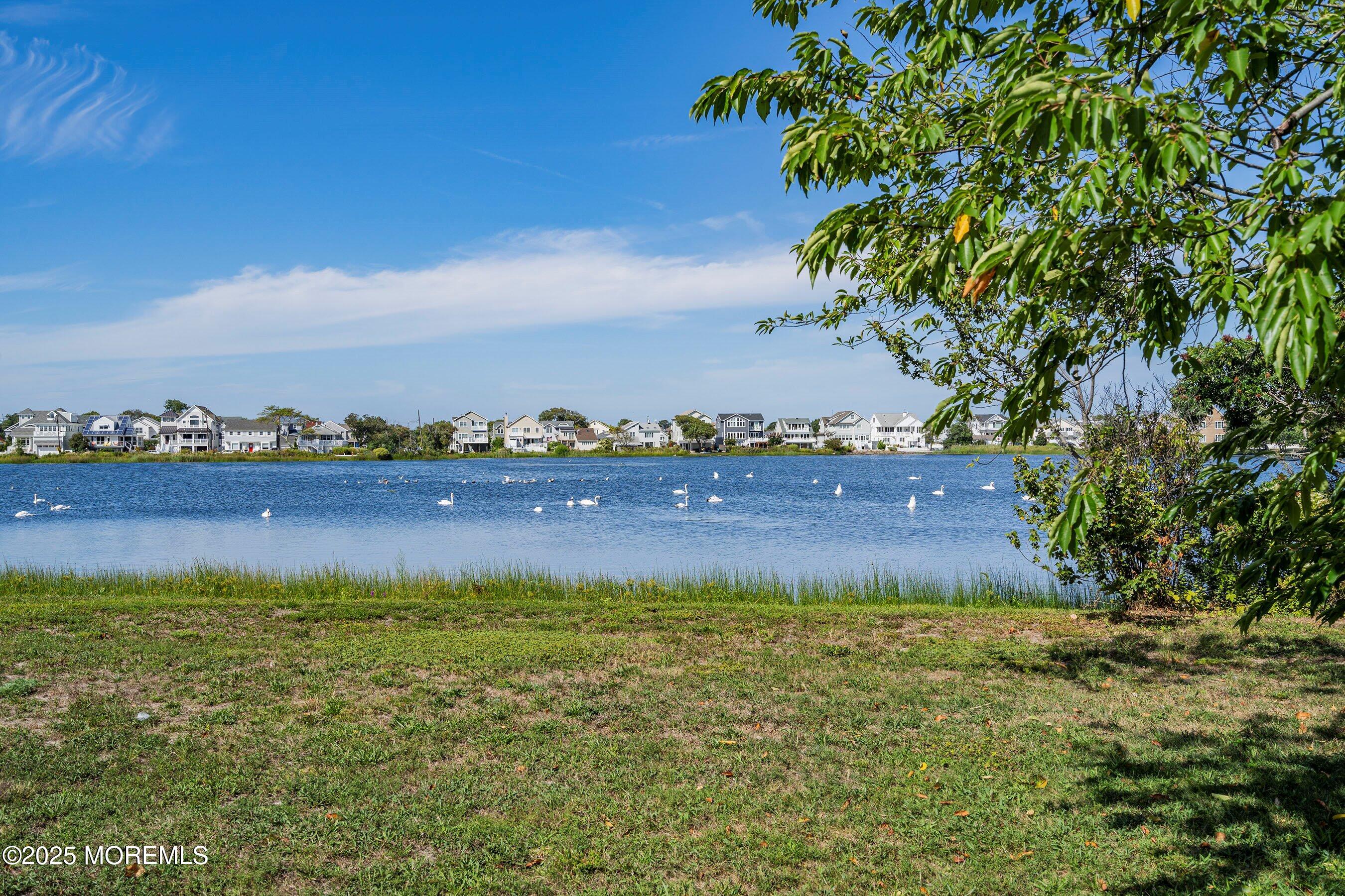 1030 Ocean Road