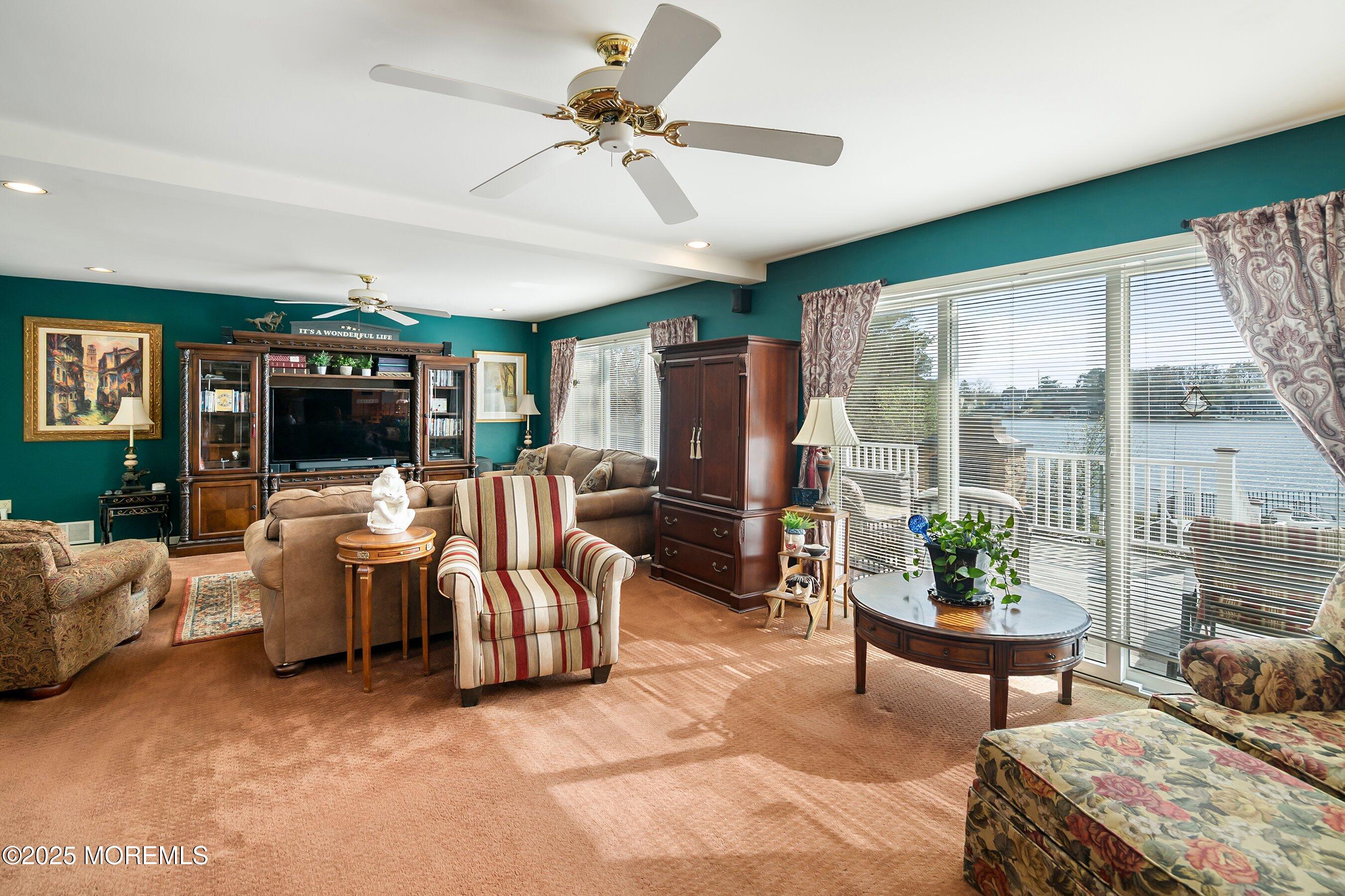 115 N Lakeshore Drive