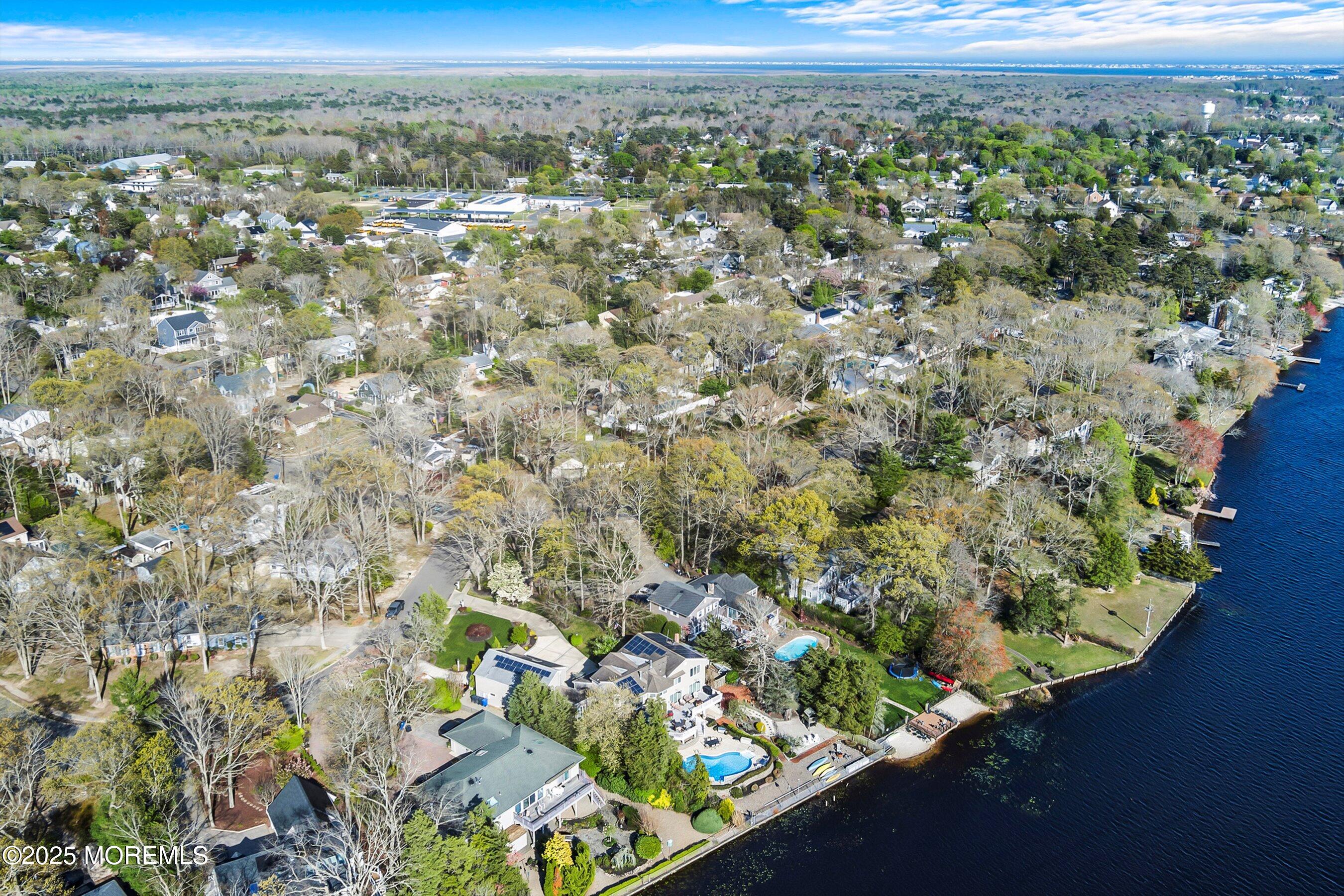 115 N Lakeshore Drive