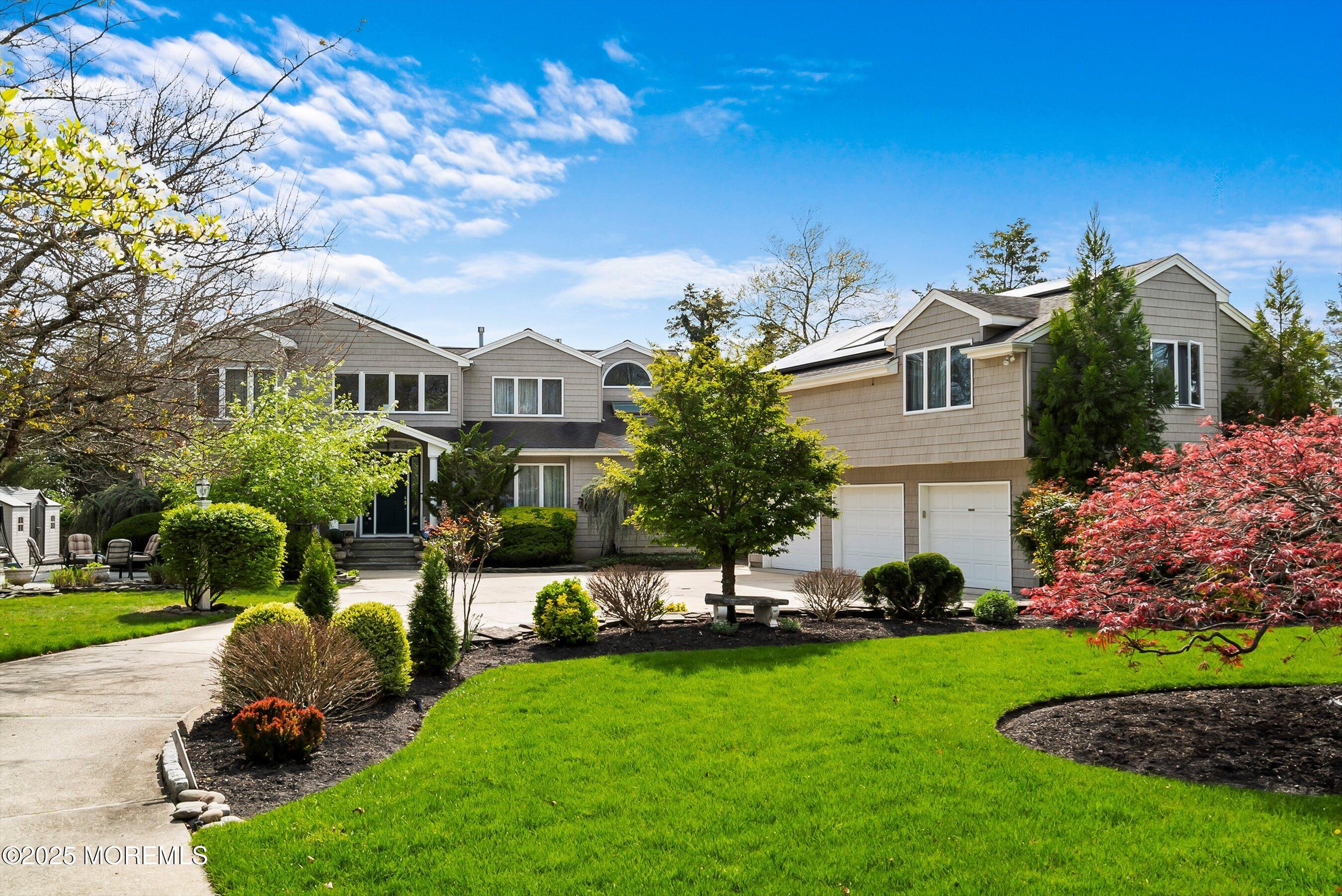 115 N Lakeshore Drive