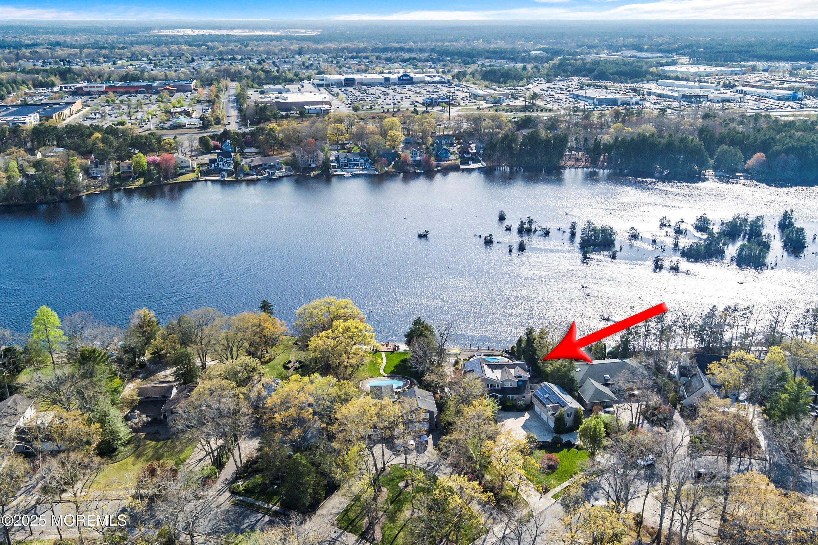 115 N Lakeshore Drive