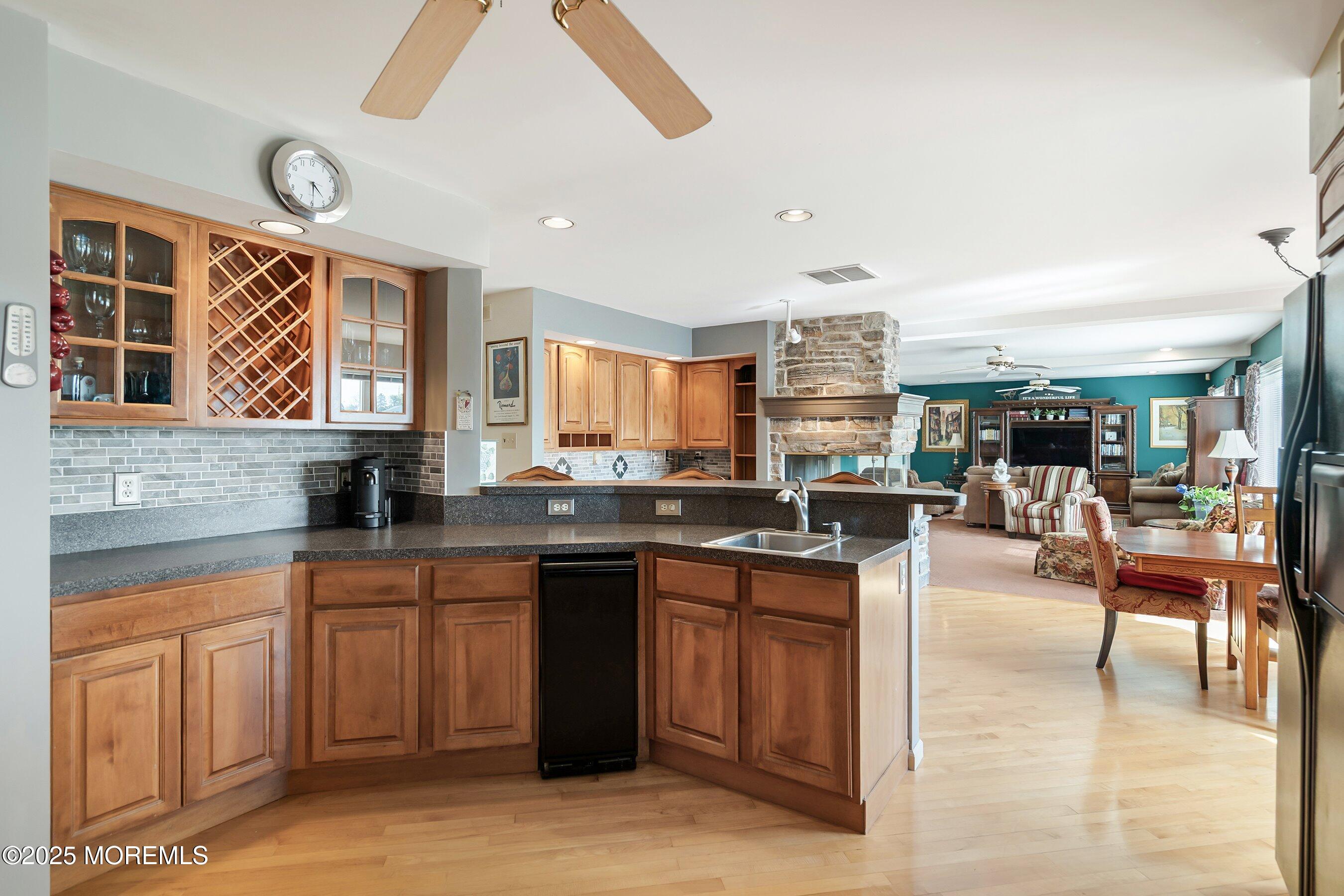 115 N Lakeshore Drive