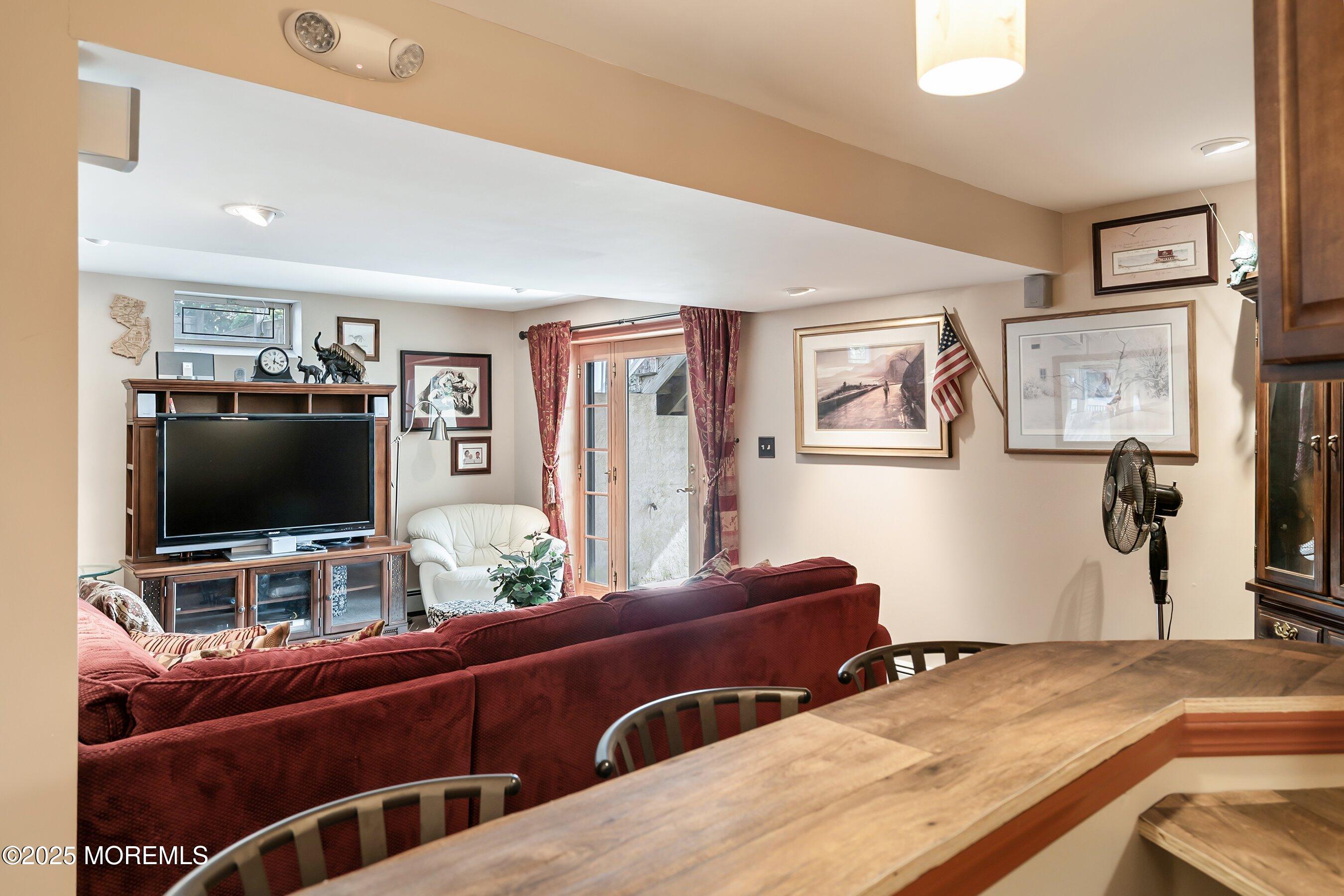 115 N Lakeshore Drive