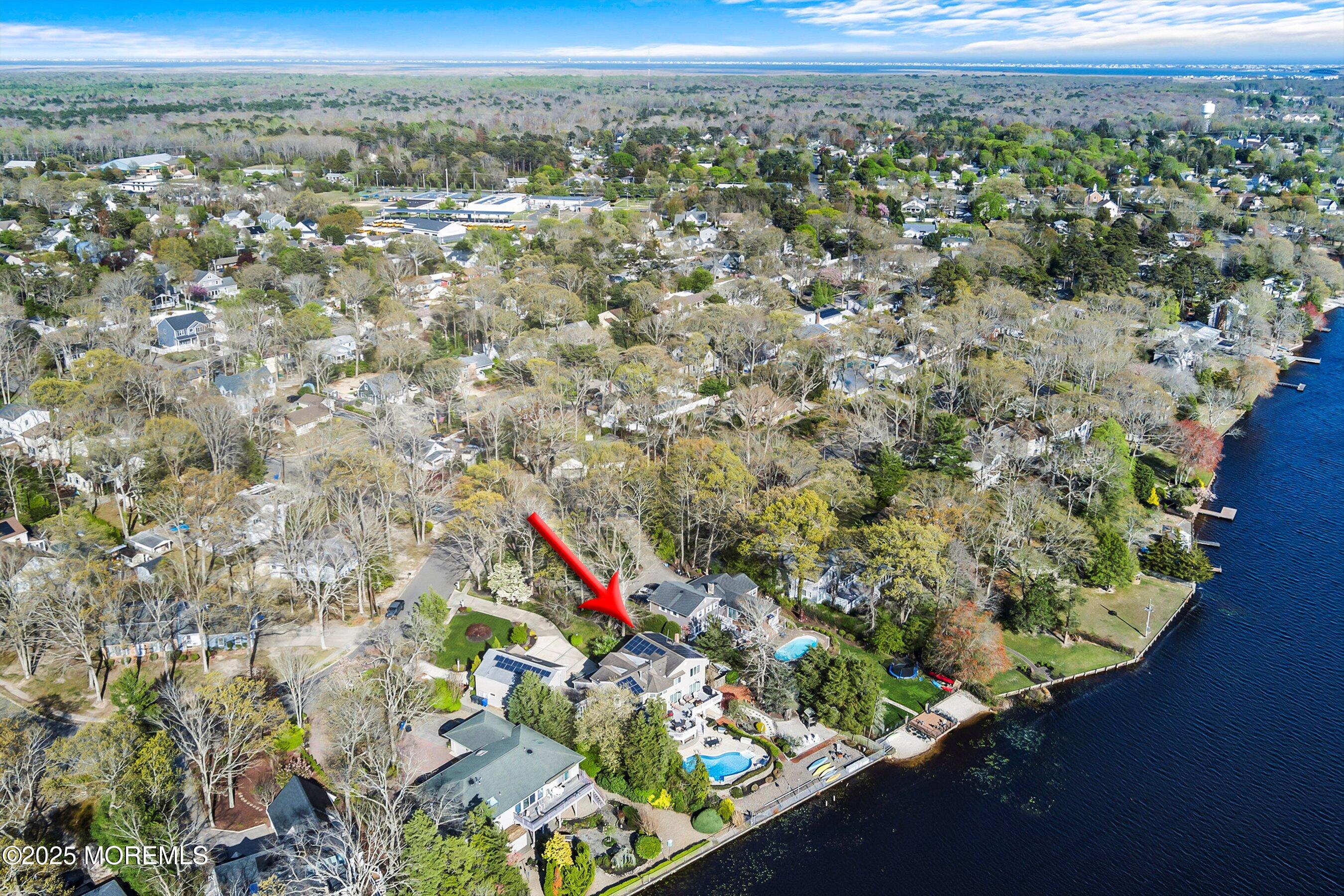 115 N Lakeshore Drive