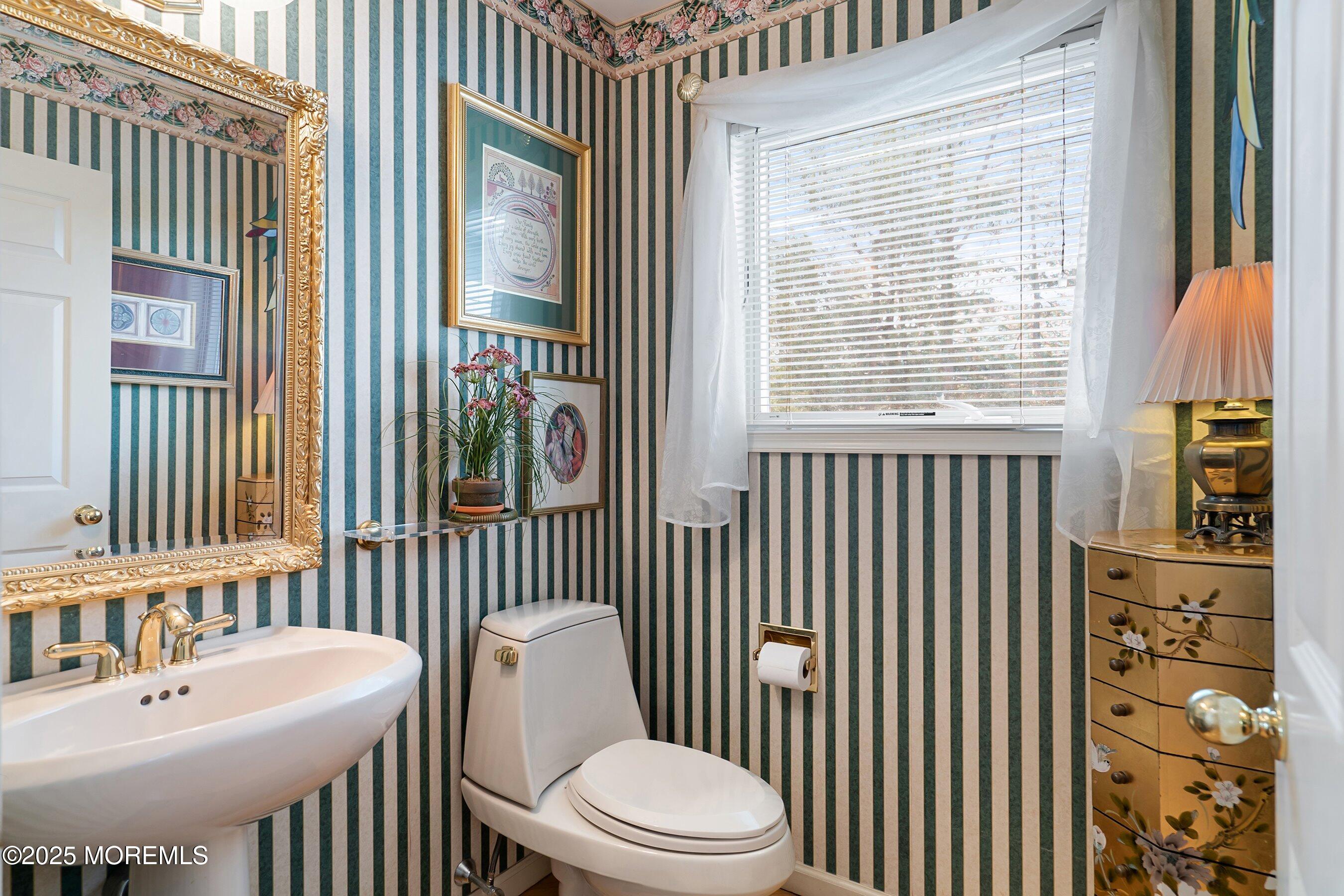 115 N Lakeshore Drive