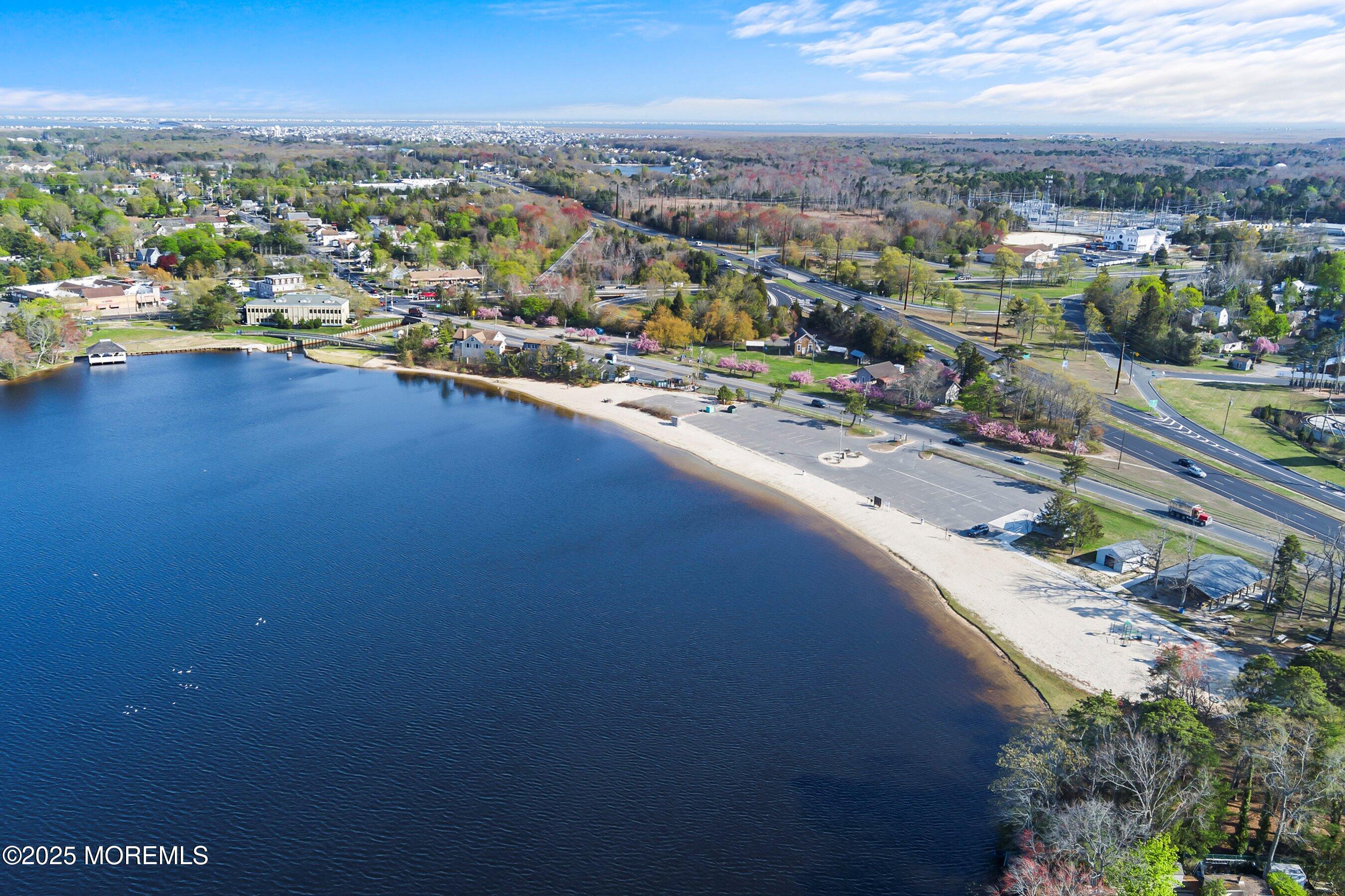 115 N Lakeshore Drive