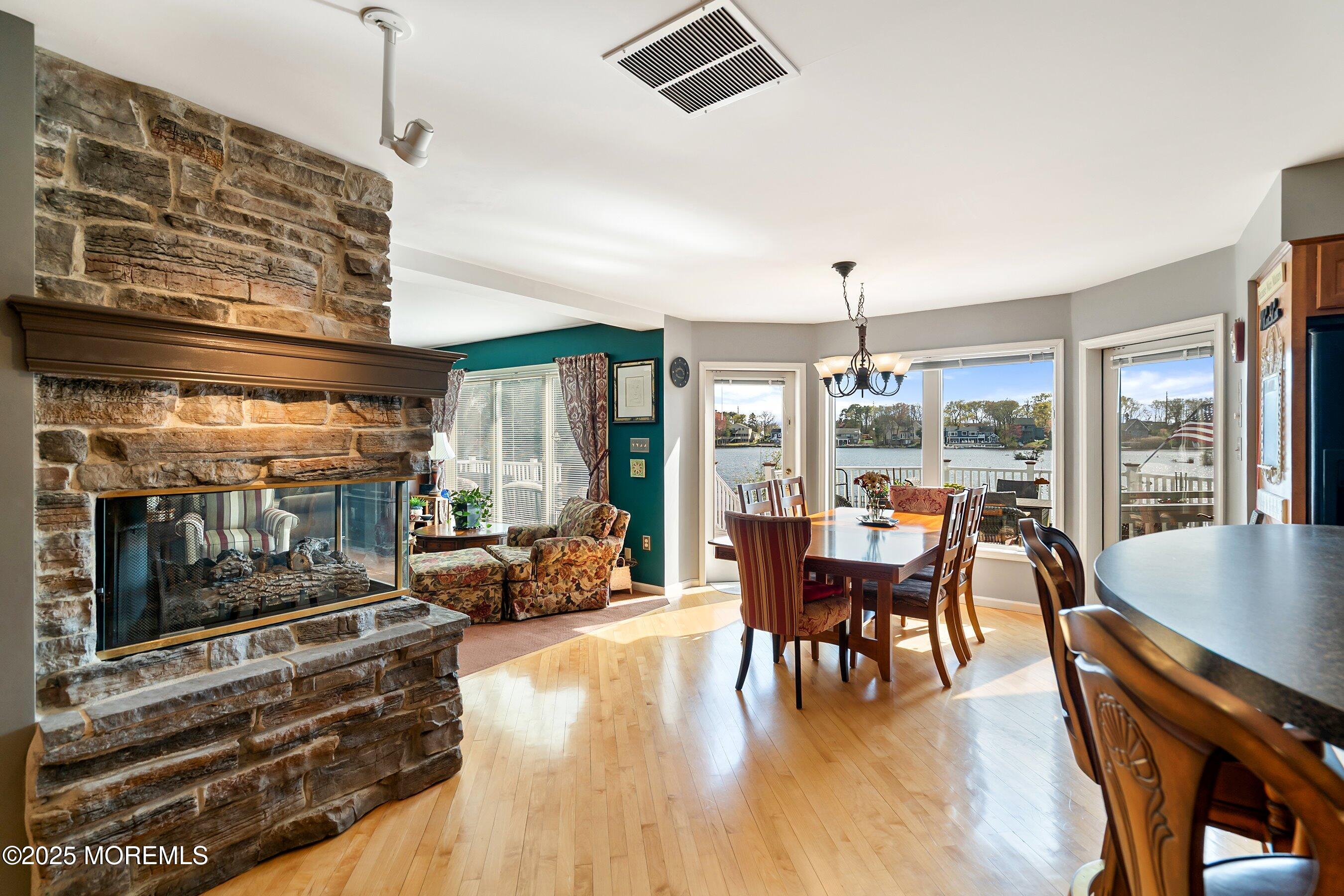 115 N Lakeshore Drive