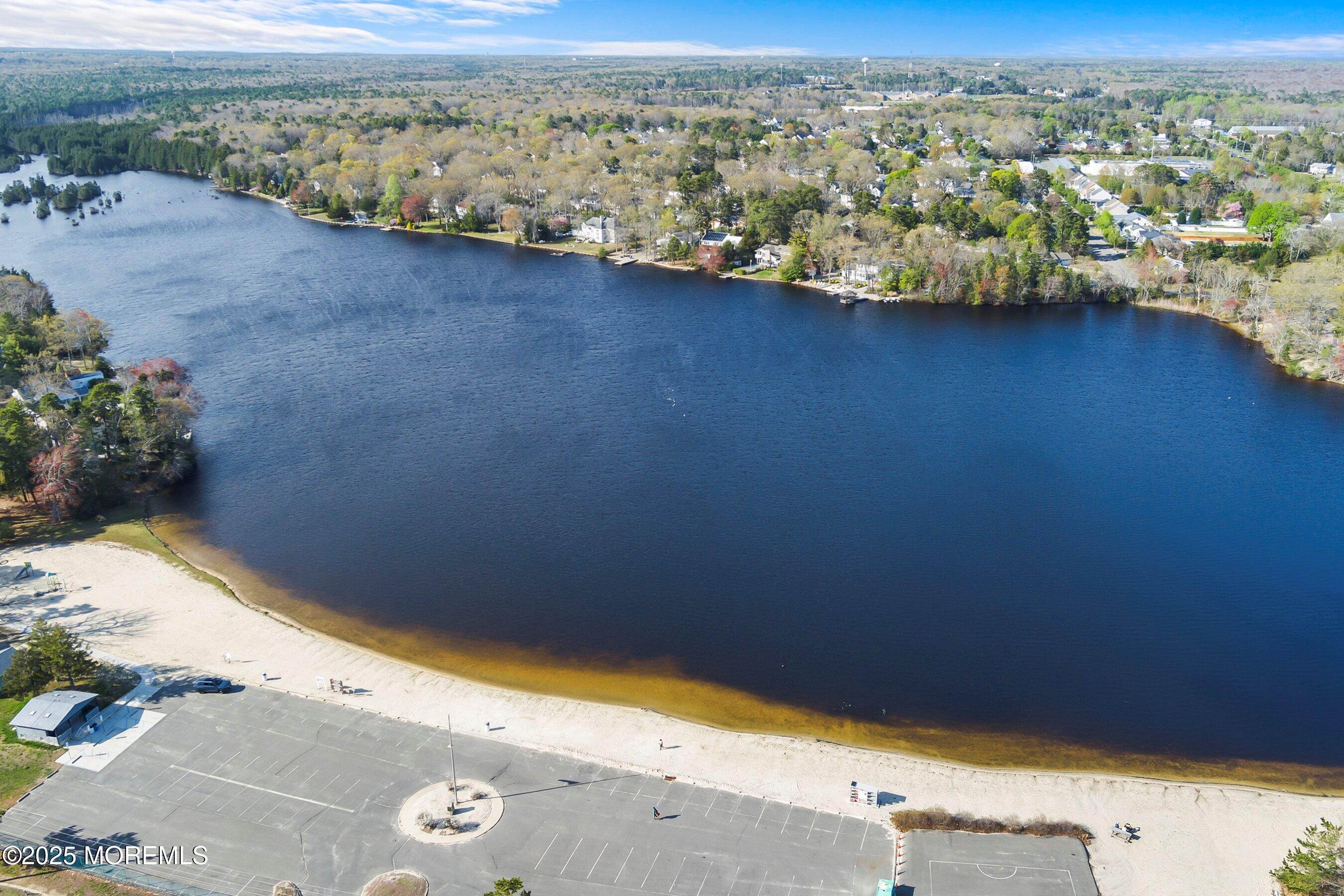 115 N Lakeshore Drive